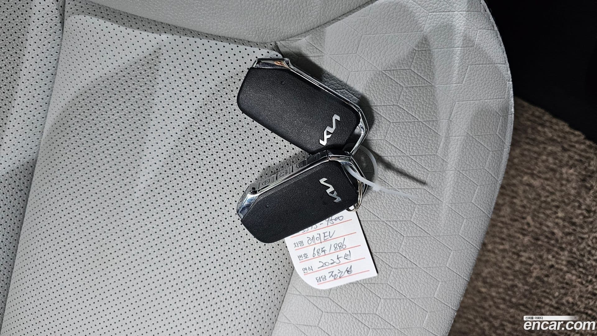 Main__Slider__Photo:RAY Kia 2025.2-27