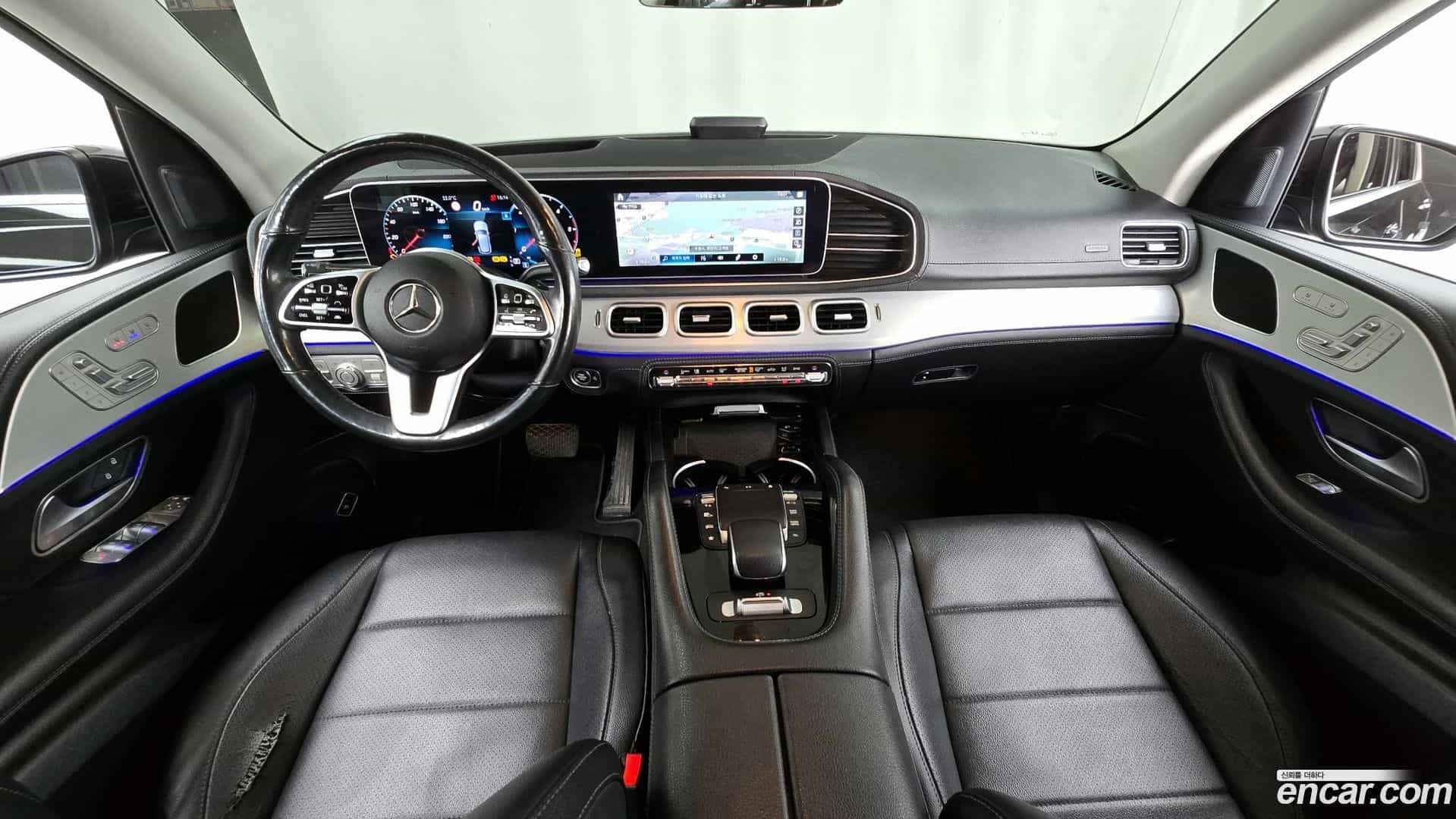 GLE-Class Mercedes-Benz 2021.2-INNER-007