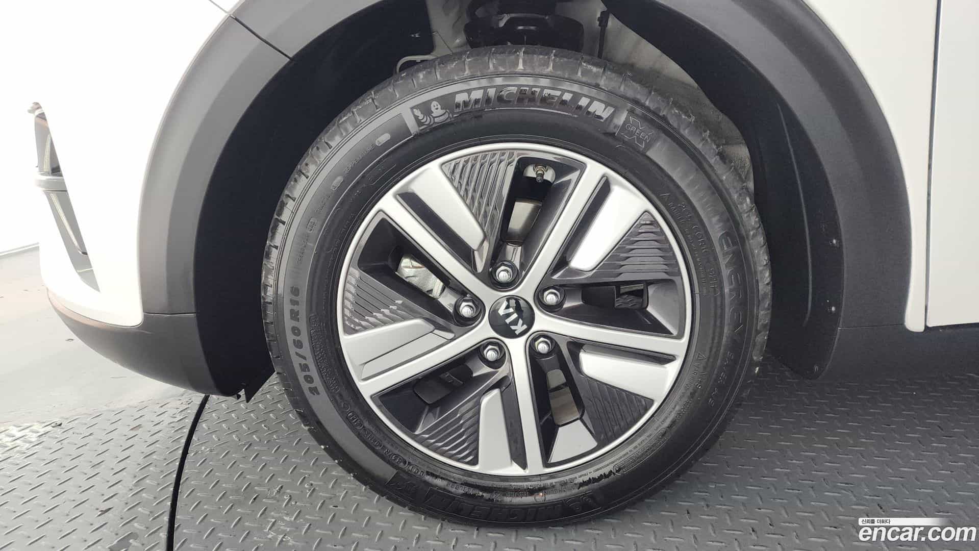 Niro Kia 2020.10-OUTER-005