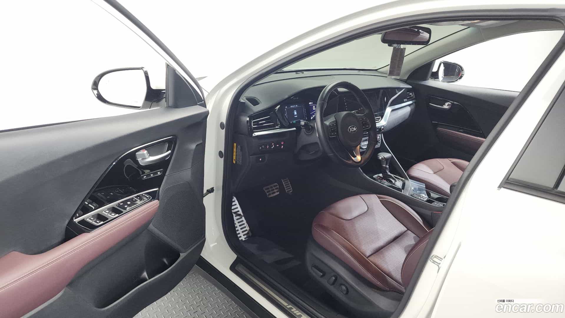 Niro Kia 2020.10-INNER-010
