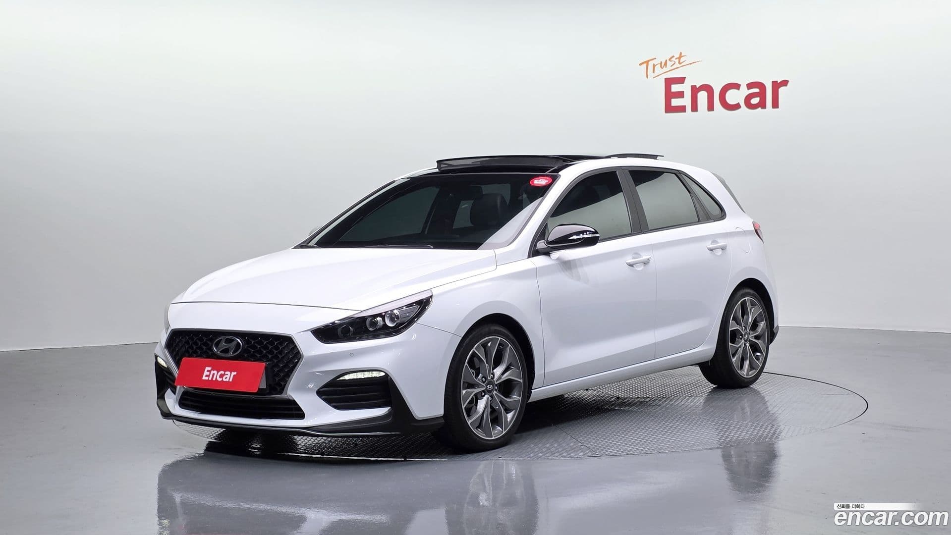 Main__Slider__Photo:i30 Hyundai 2020.8-0