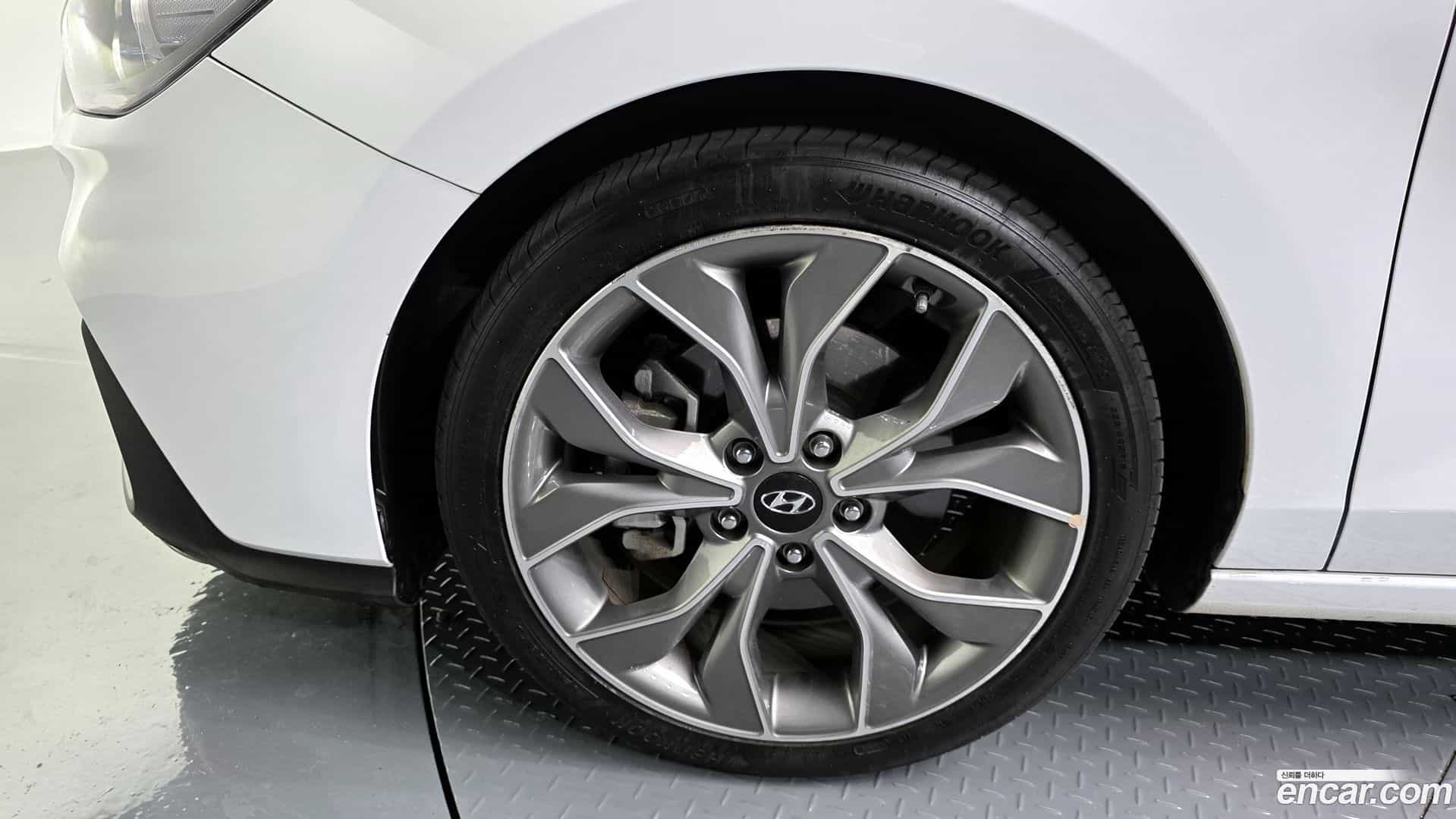 i30 Hyundai 2020.8-OUTER-005