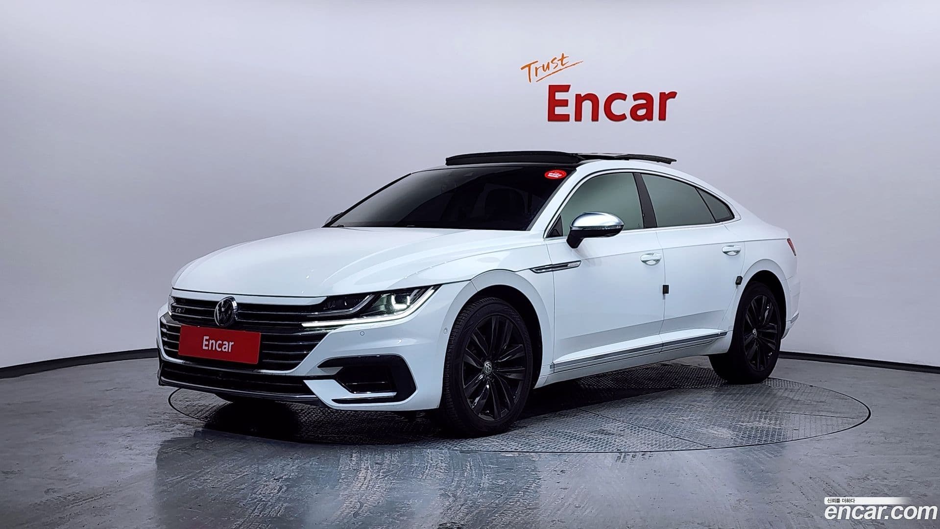 Main__Slider__Photo:Arteon Volkswagen 2019.11-0