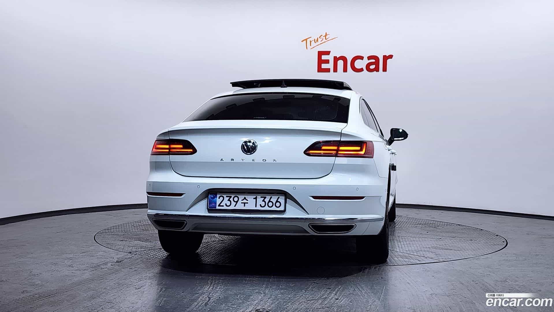 Arteon Volkswagen 2019.11-OUTER-004