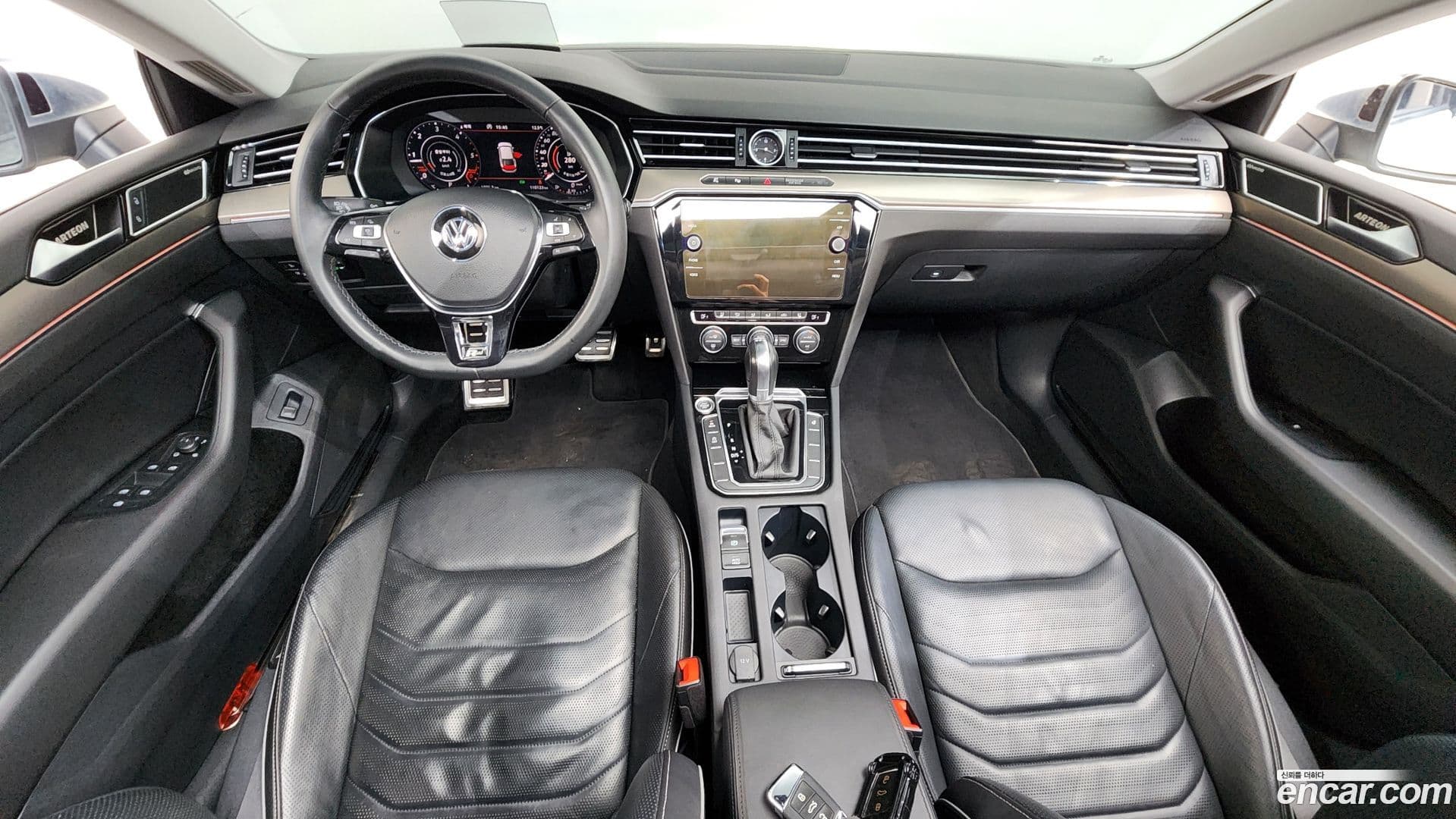 Main__Slider__Photo:Arteon Volkswagen 2019.11-6