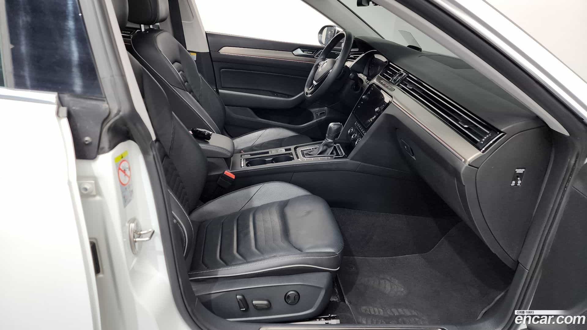 Arteon Volkswagen 2019.11-INNER-036