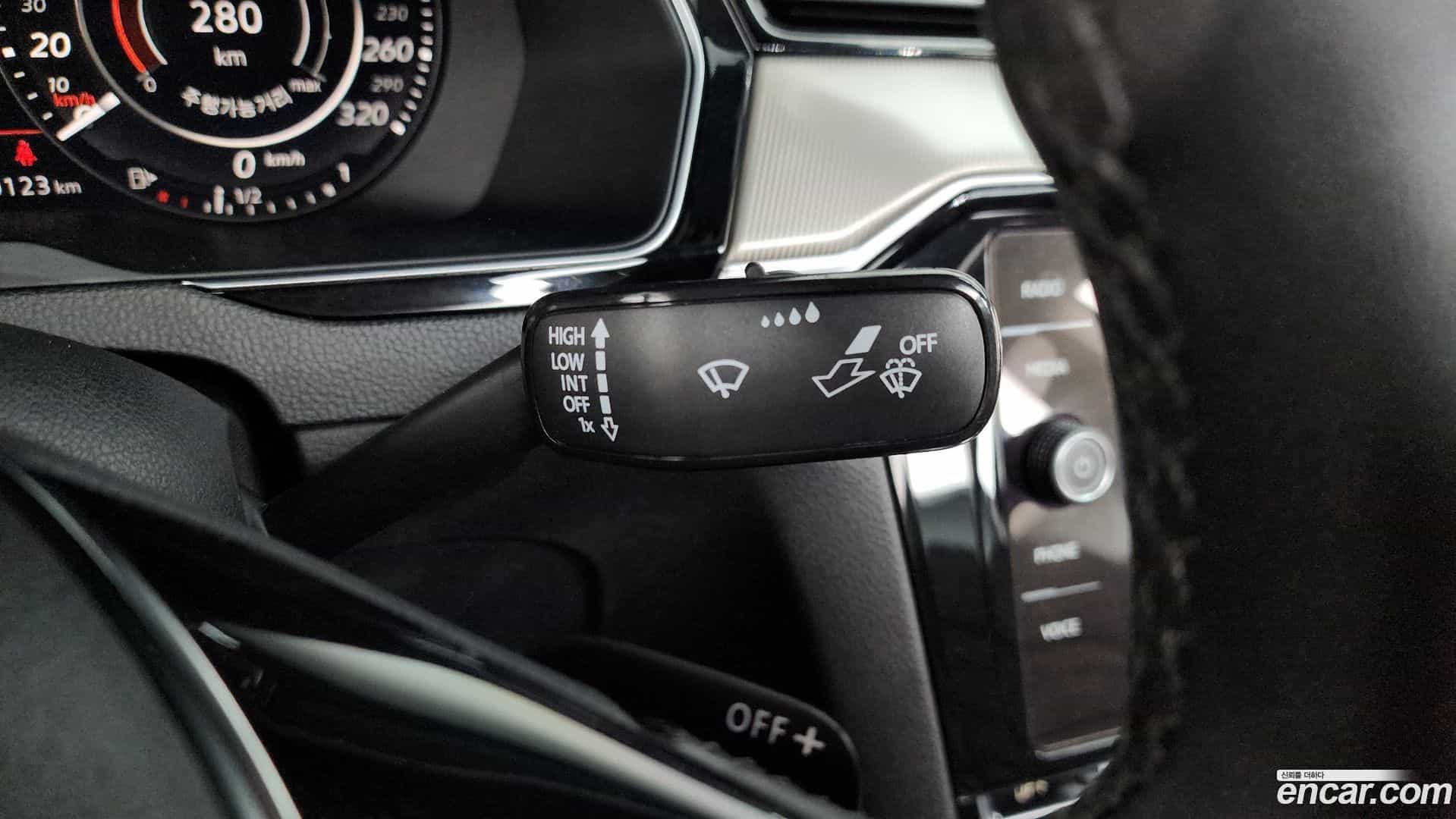 Arteon Volkswagen 2019.11-OPTION-042