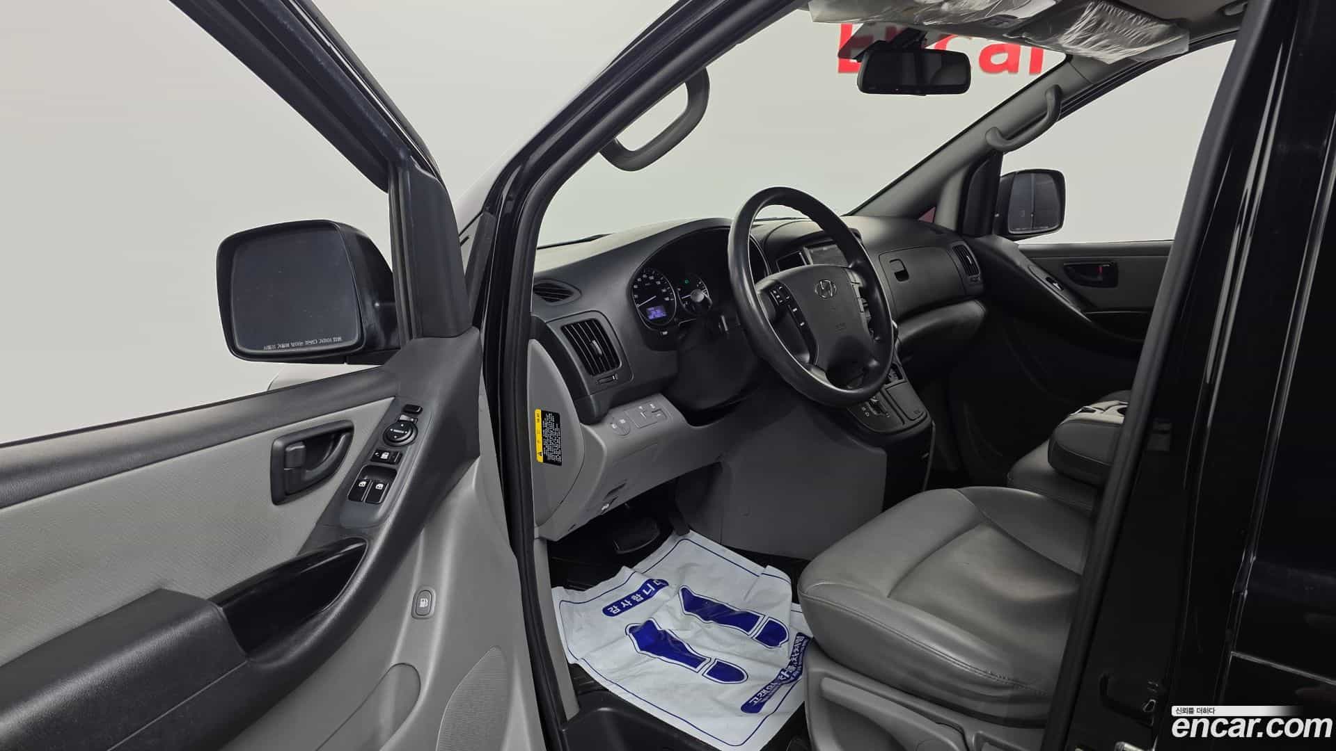 Starex Hyundai 2017.5-INNER-010
