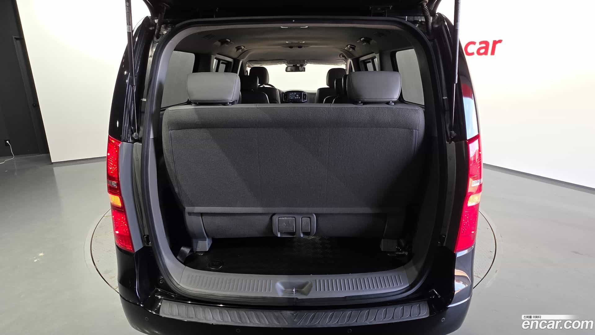 Starex Hyundai 2017.5-OPTION-024
