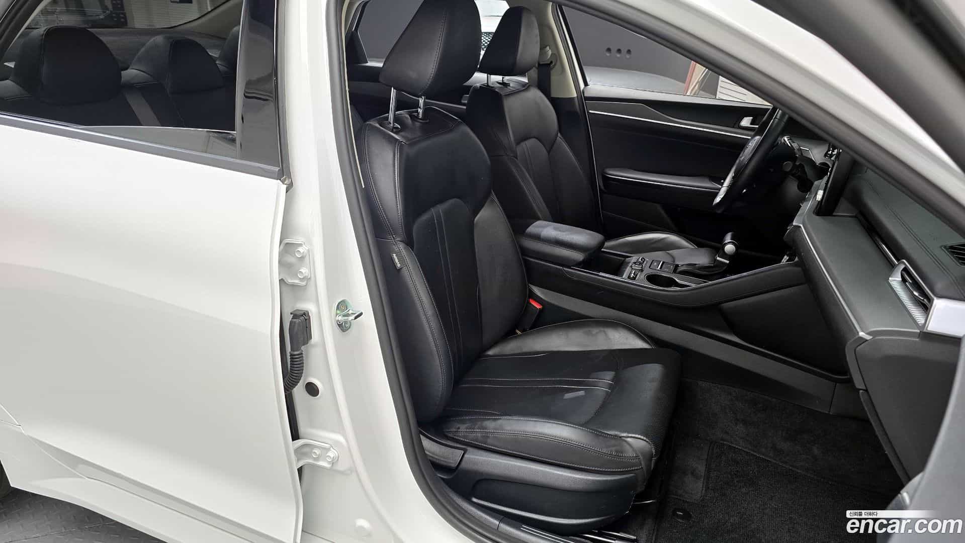 K5 Kia 2023.0-OPTION-016