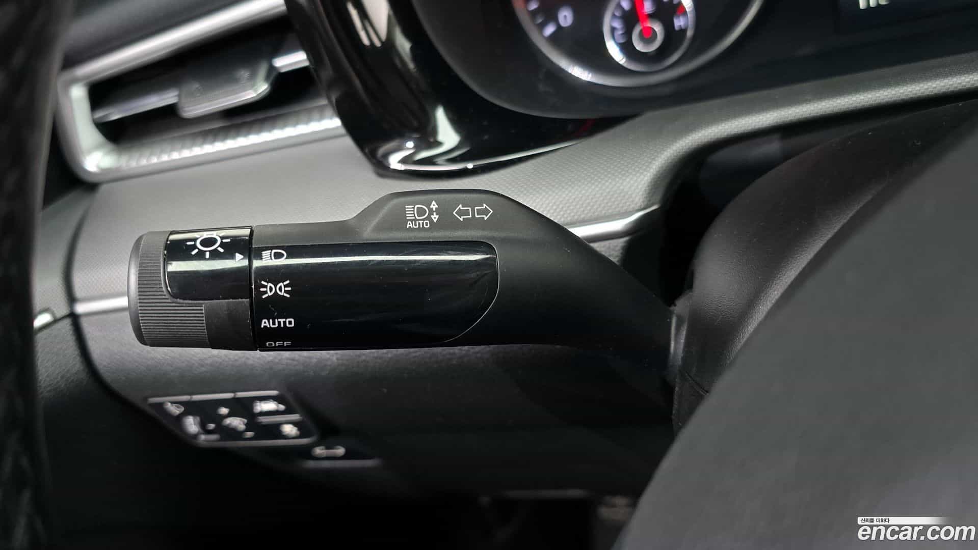 K5 Kia 2023.0-OPTION-020
