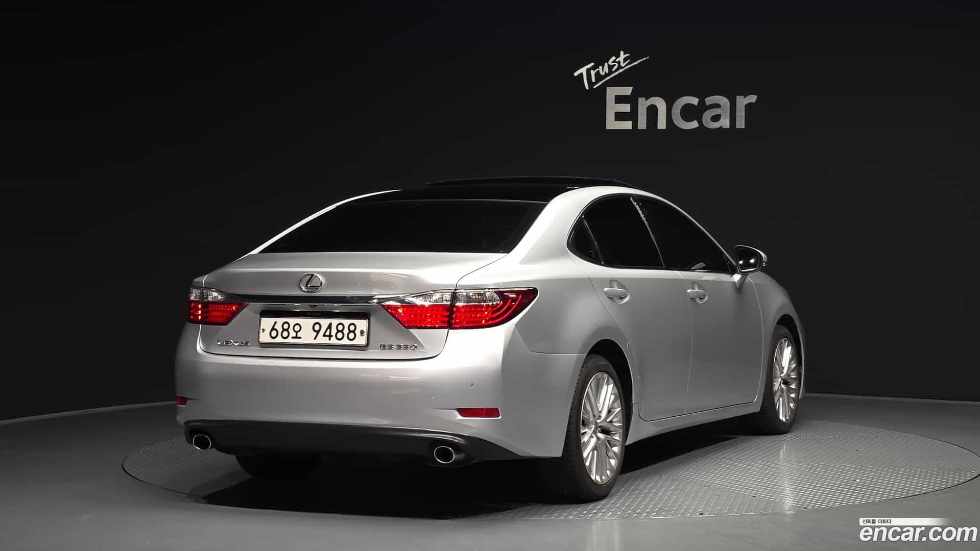 ES Lexus 2014.4-OUTER-002