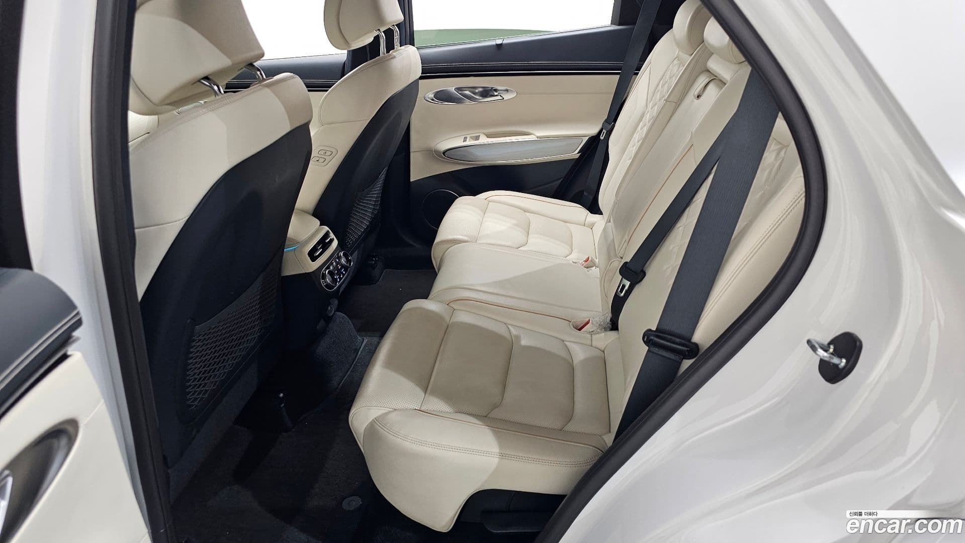 Main__Slider__Photo:GV70 Genesis 2022.3-30