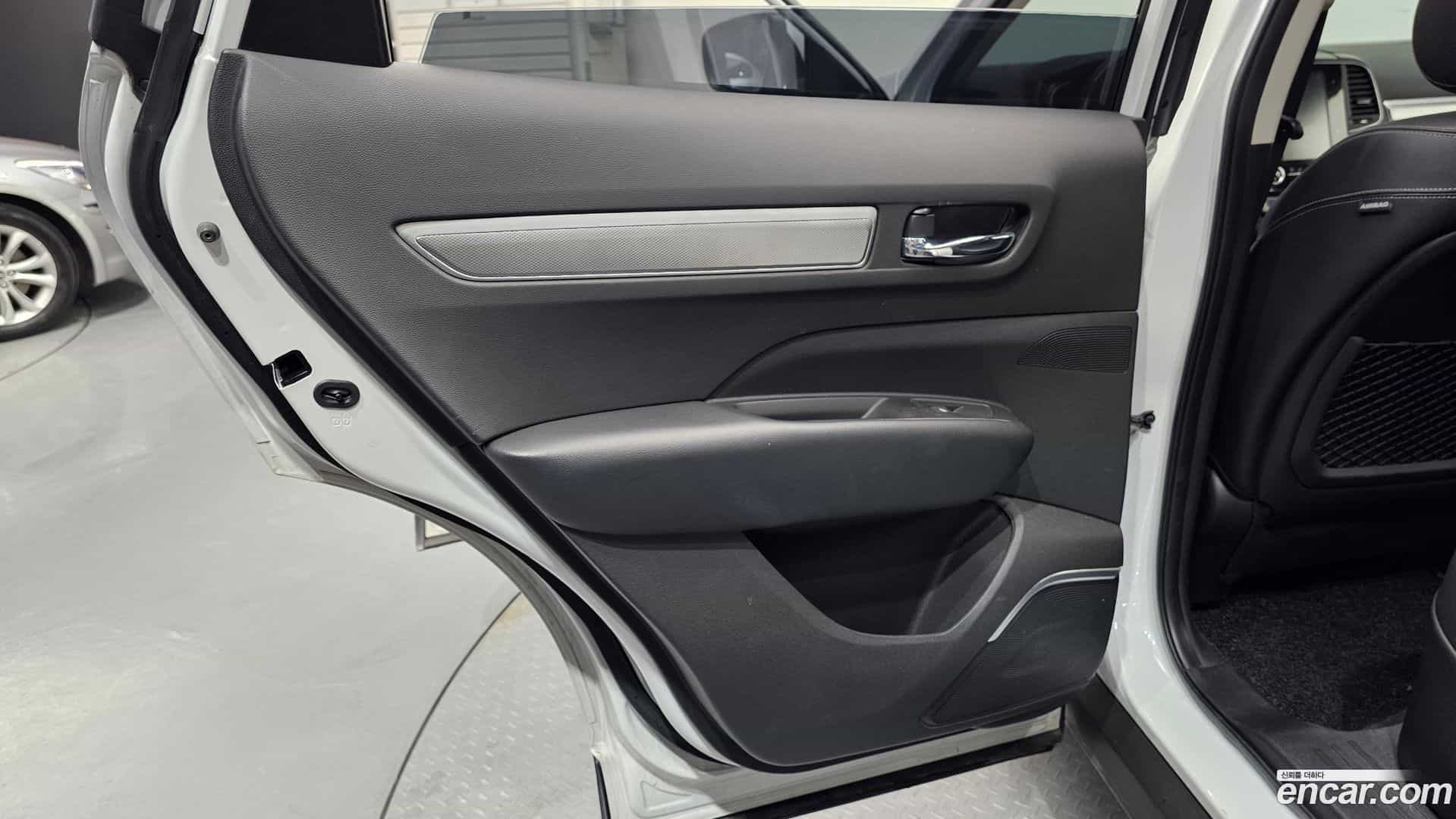QM6 Renault Korea 2021.3-INNER-035