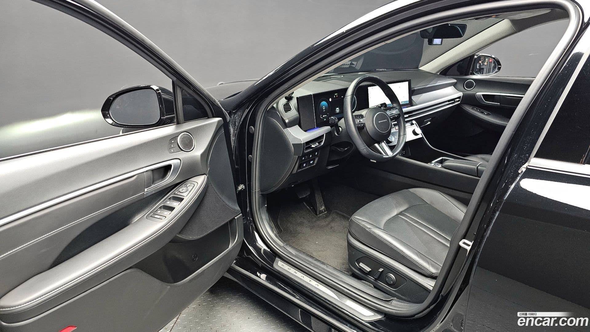 Main__Slider__Photo:Sonata Hyundai 2023.4-9
