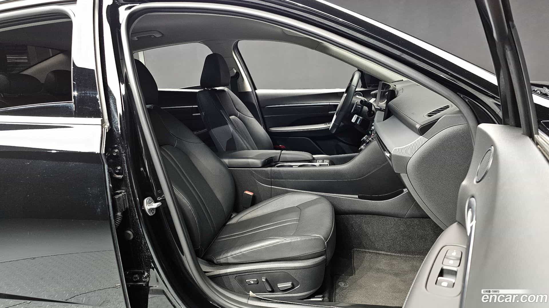Sonata Hyundai 2023.4-INNER-036