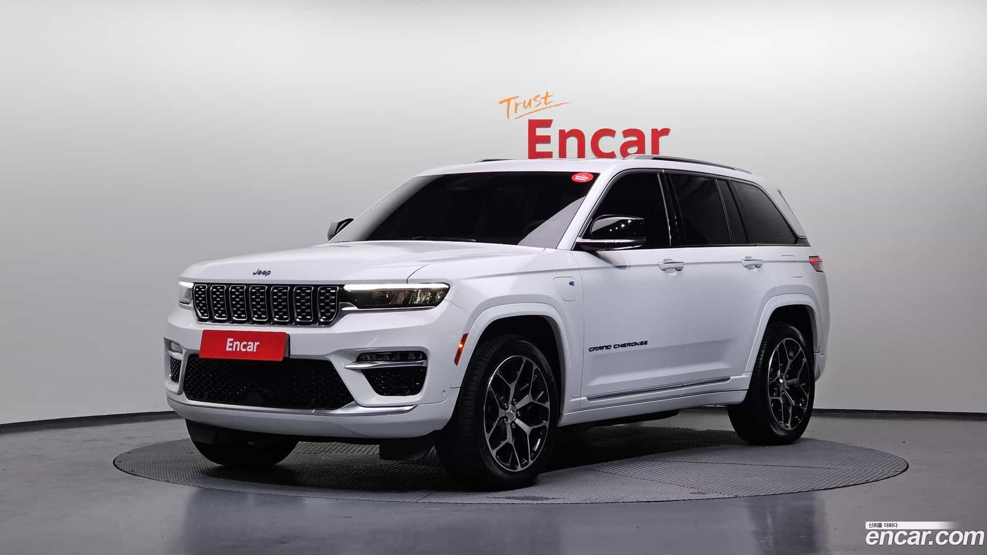 Cherokee Jeep 2022.11-OUTER-001