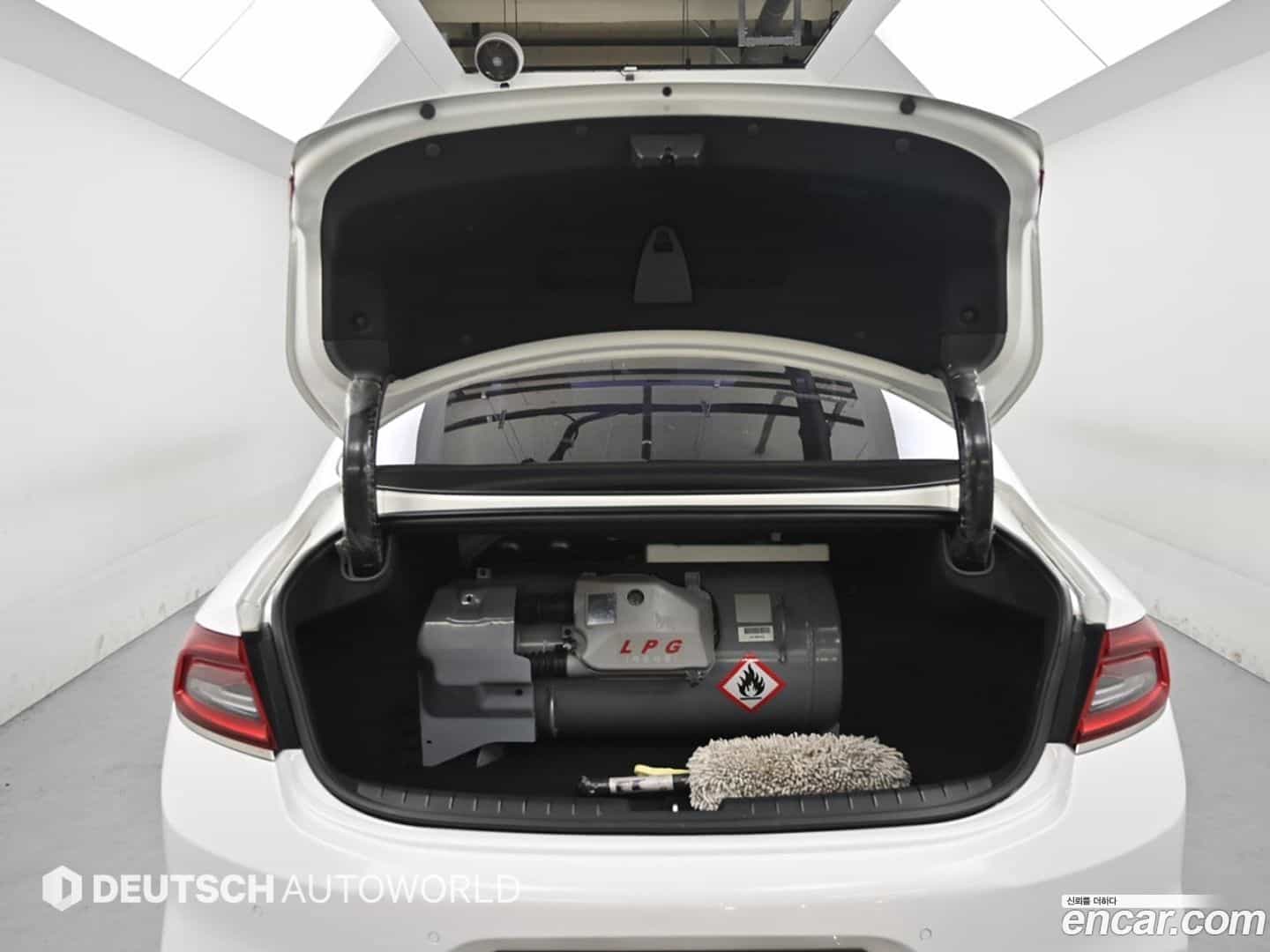 Grandeur Hyundai 2017.5-OPTION-023