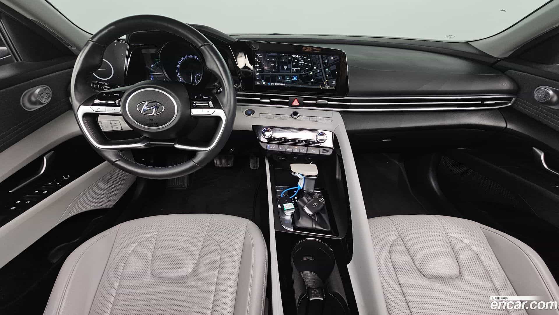 AVANTE Hyundai 2021.1-INNER-007