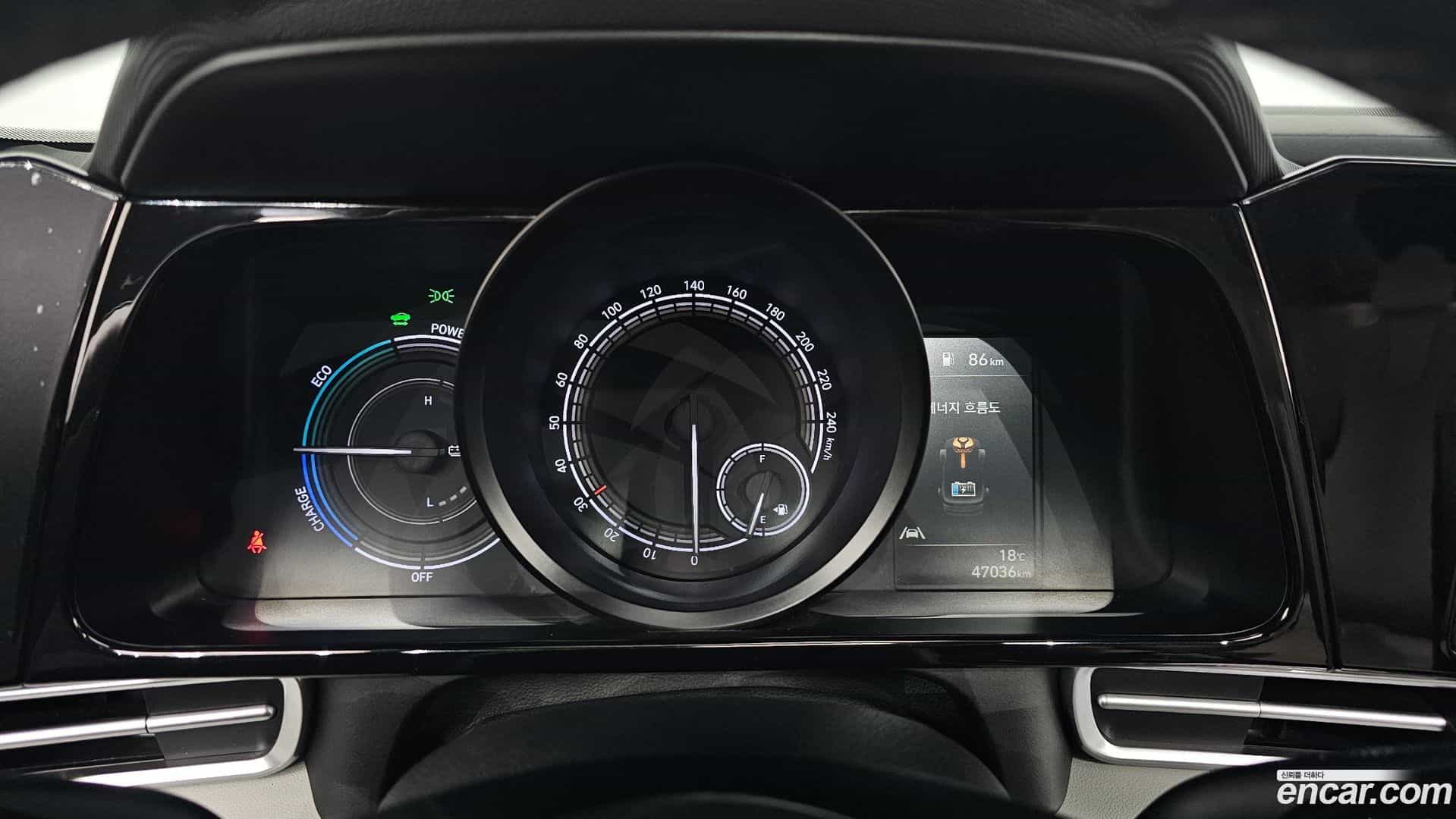AVANTE Hyundai 2021.1-INNER-008