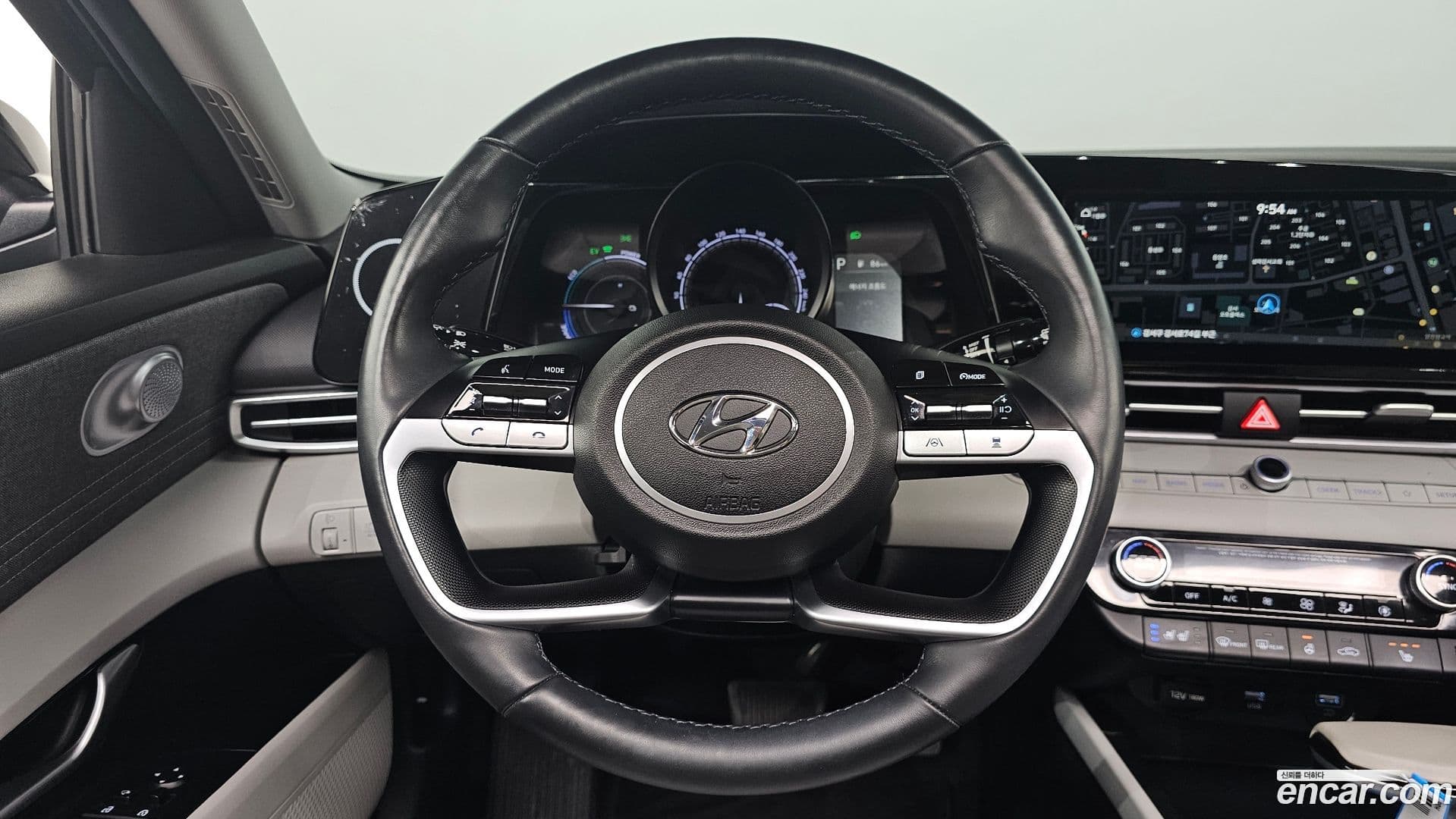 Main__Slider__Photo:AVANTE Hyundai 2021.1-12