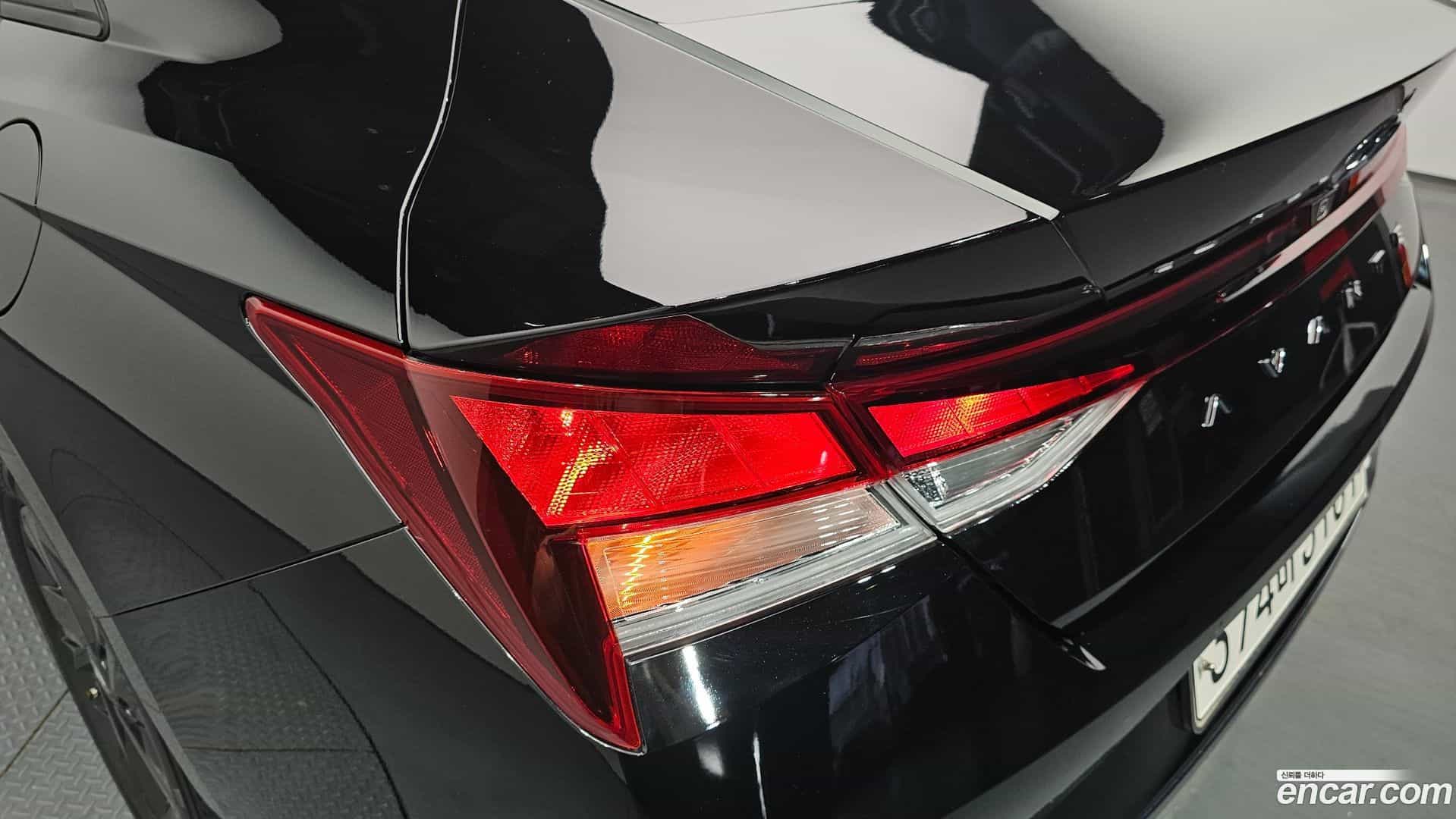 AVANTE Hyundai 2021.1-OUTER-033