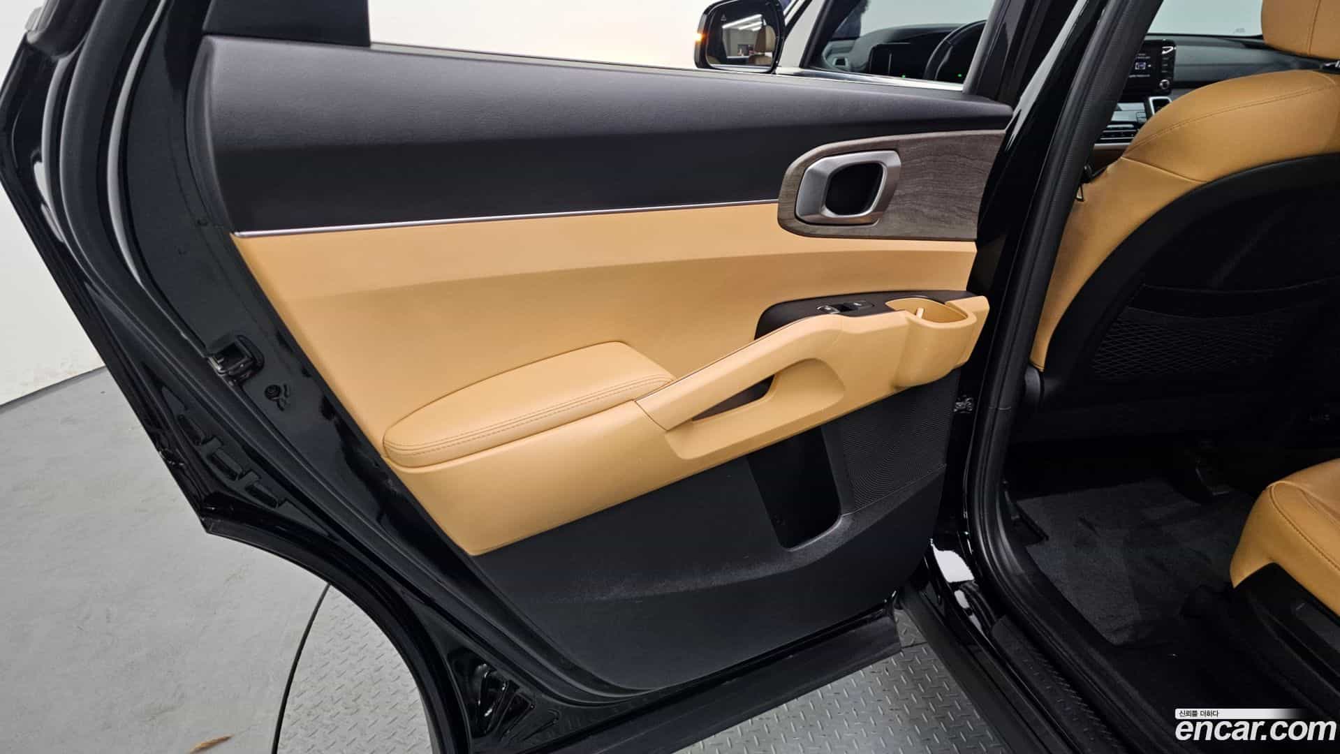 Sorento Kia 2021.4-INNER-035