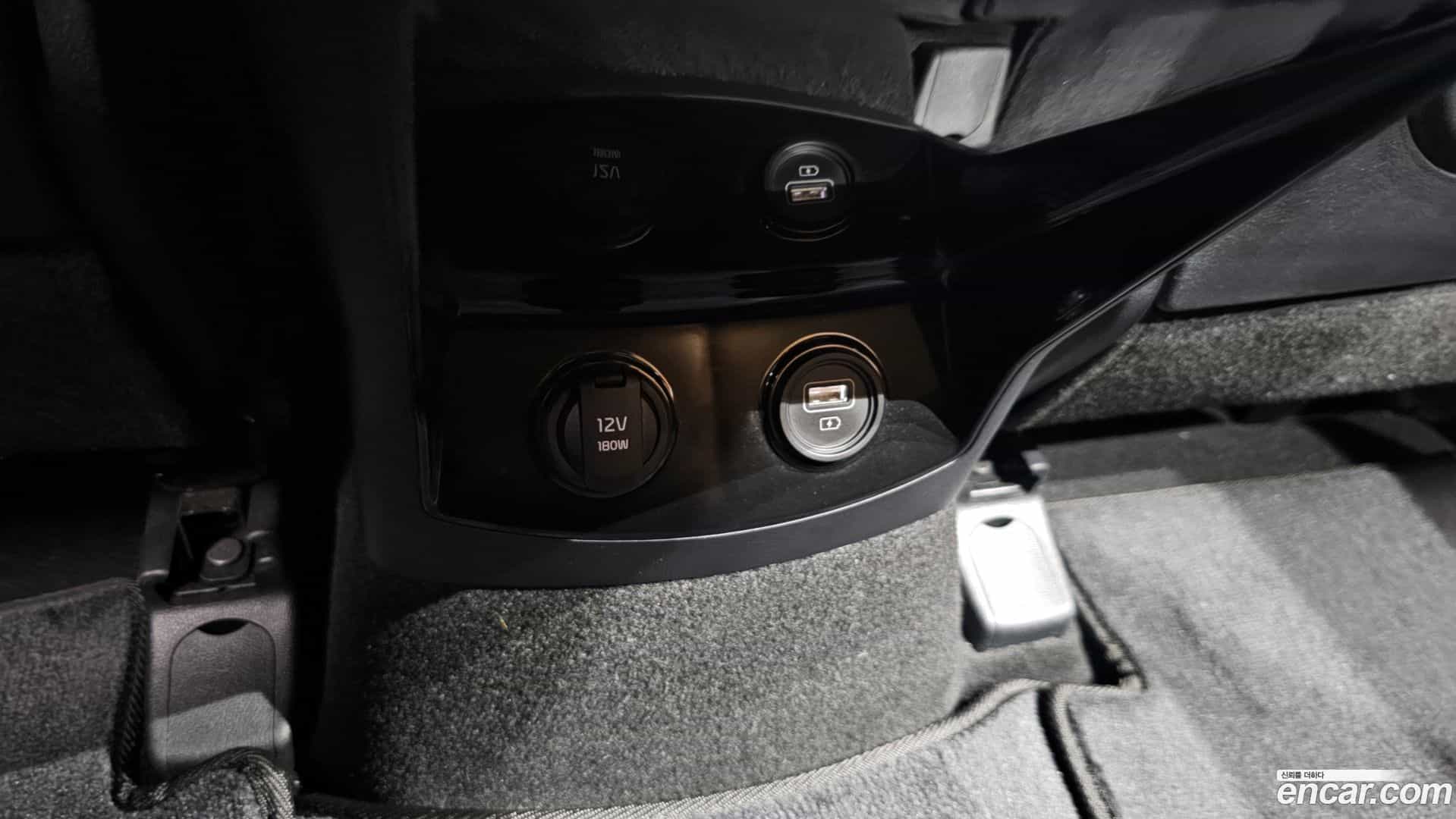 Sorento Kia 2021.4-OPTION-044