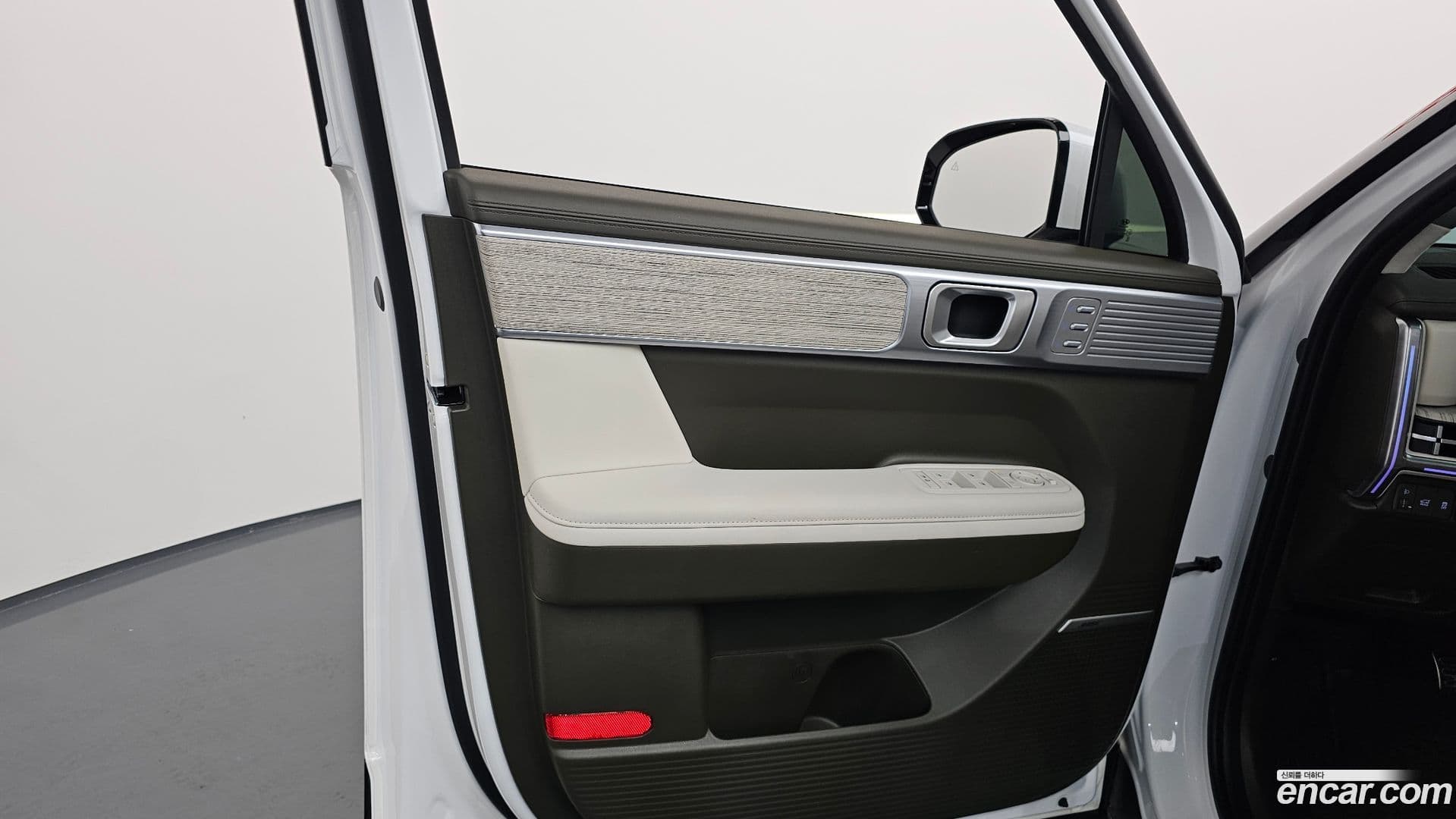 Main__Slider__Photo:Santafe Hyundai 2025.1-23