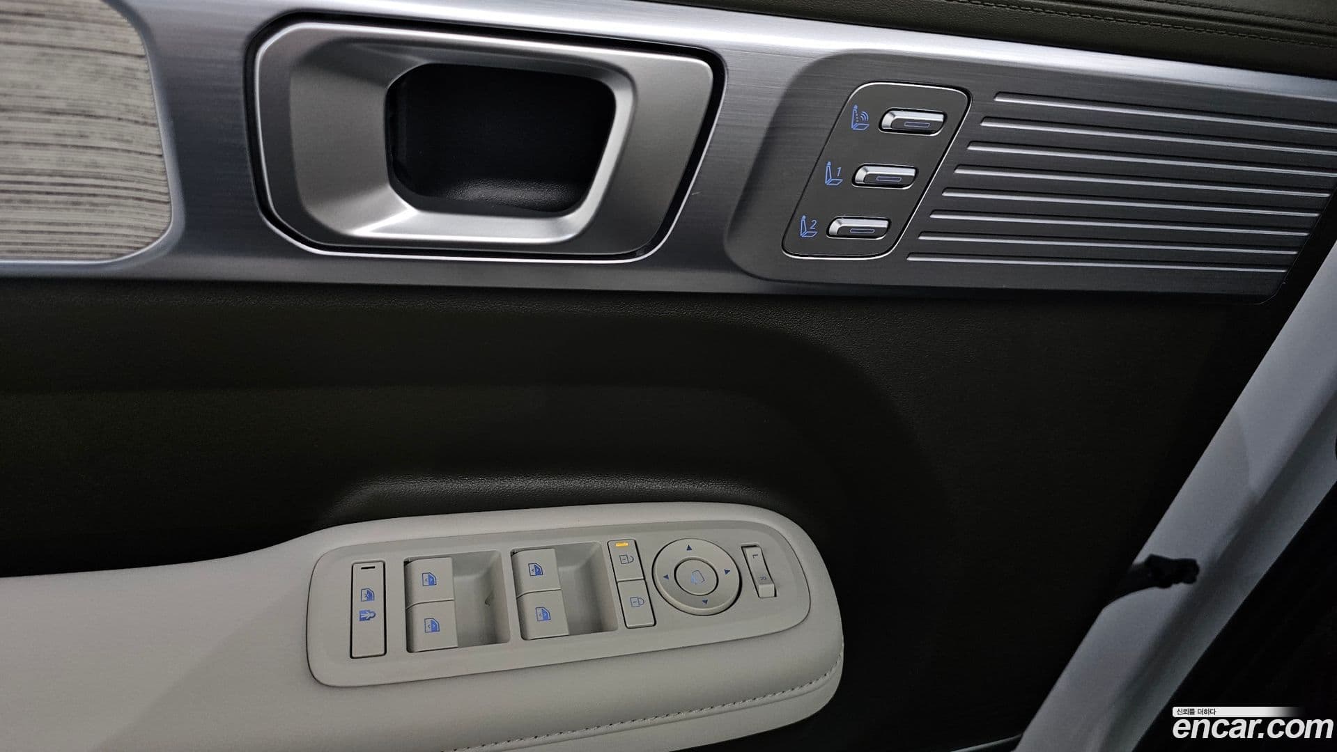 Main__Slider__Photo:Santafe Hyundai 2025.1-29