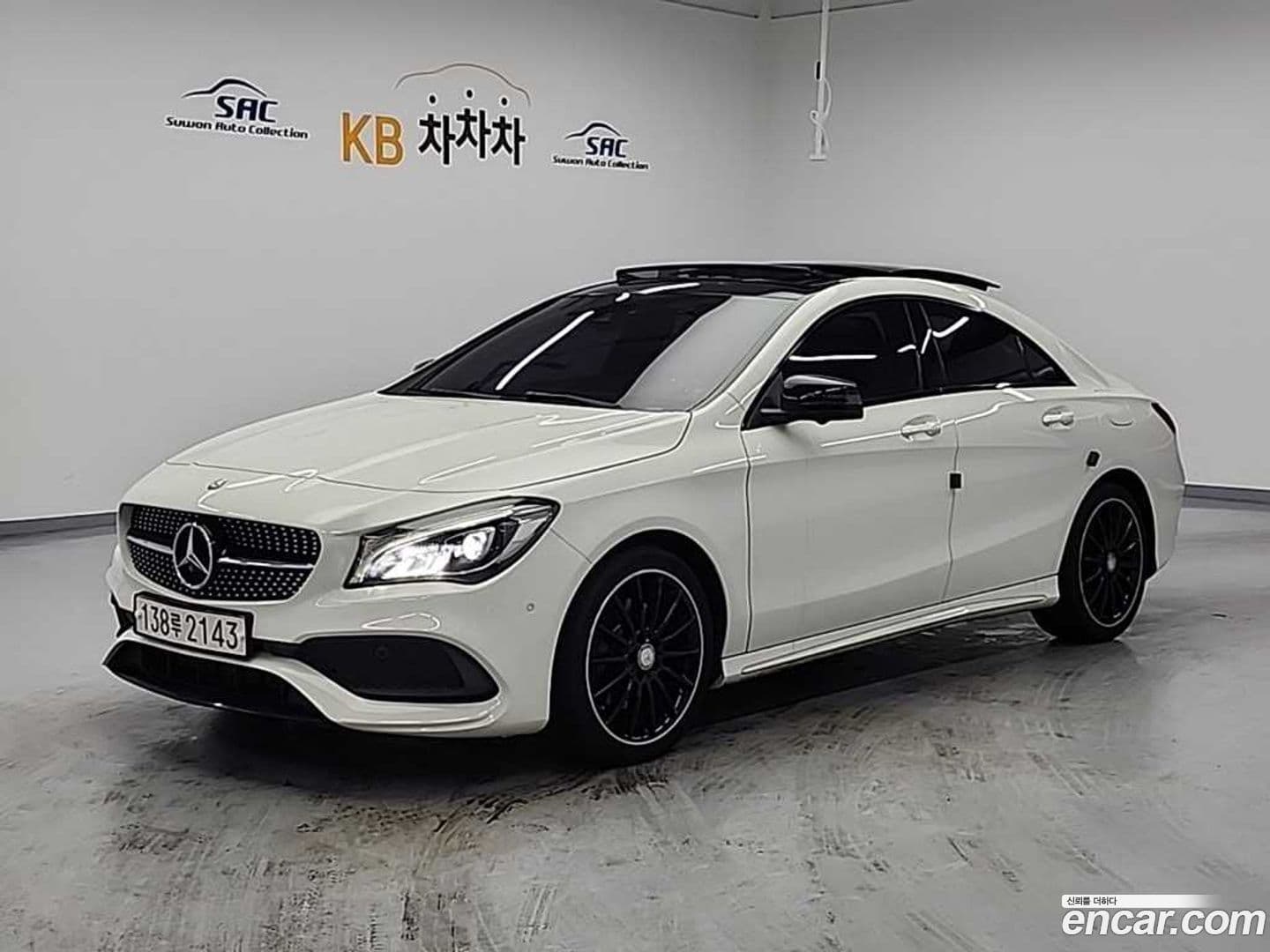 Main__Slider__Photo:CLA-Class Mercedes-Benz 2017.4-0