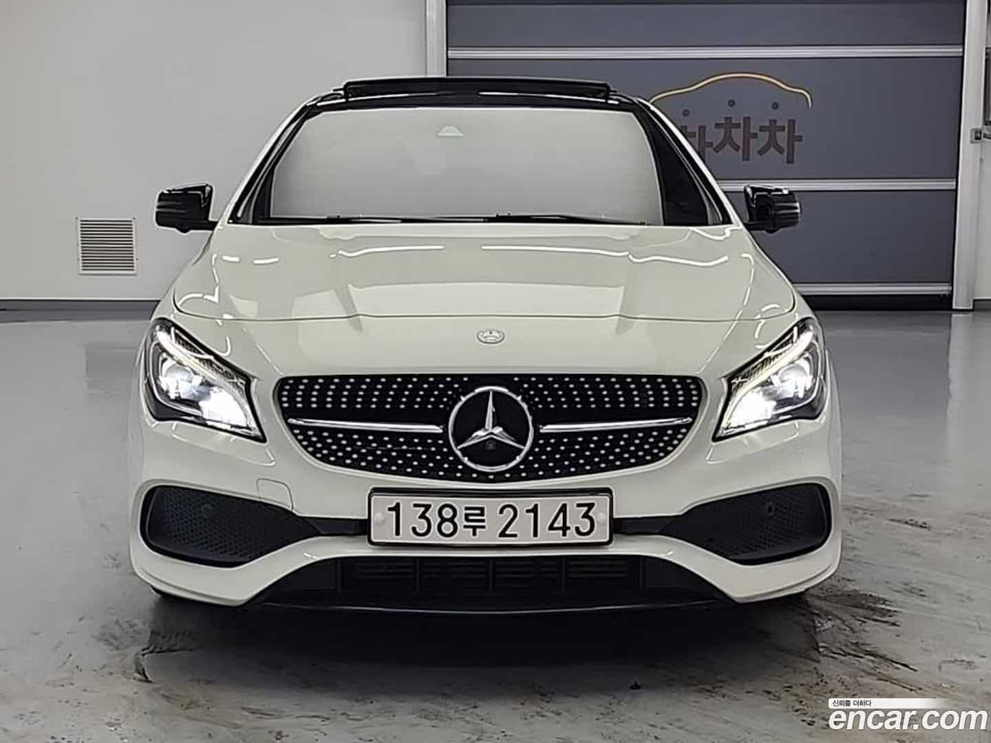 CLA-Class Mercedes-Benz 2017.4-OUTER-002