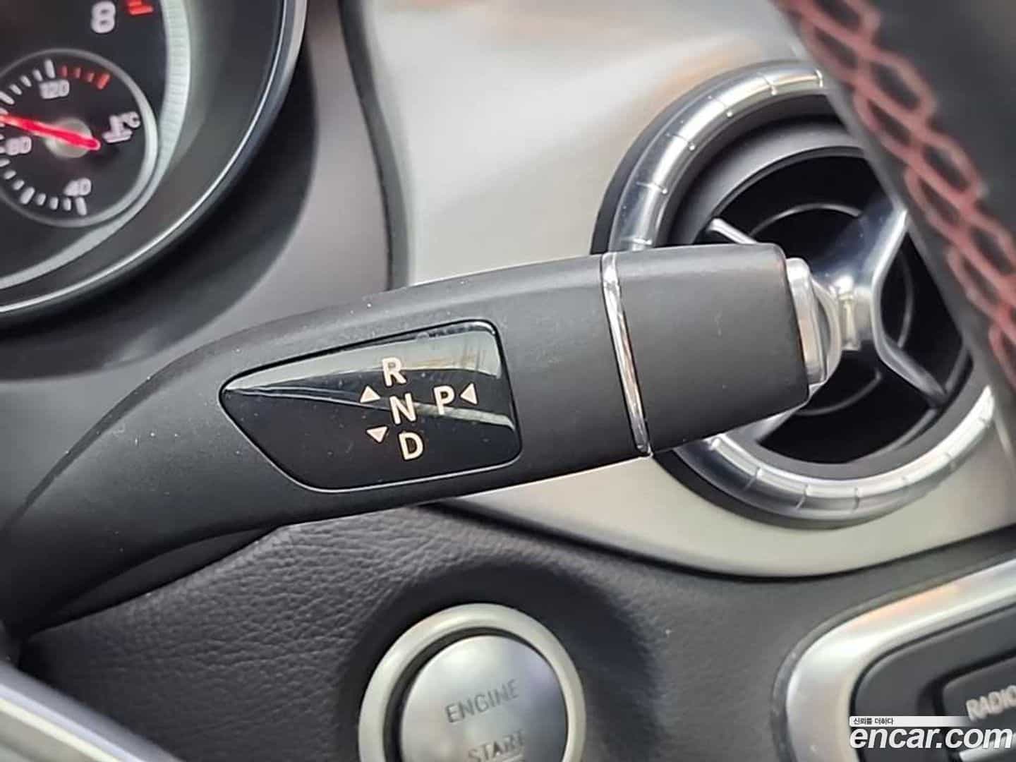 CLA-Class Mercedes-Benz 2017.4-INNER-008