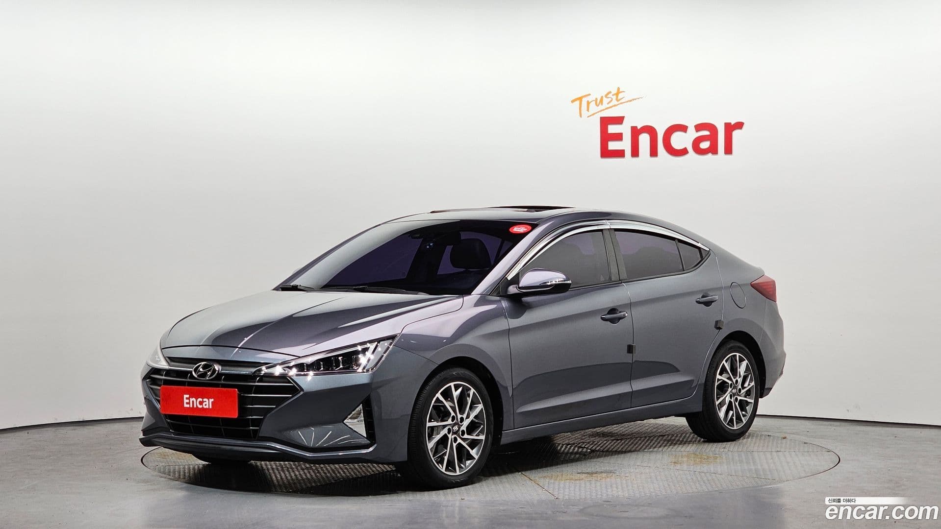 Main__Slider__Photo:AVANTE Hyundai 2019.2-0