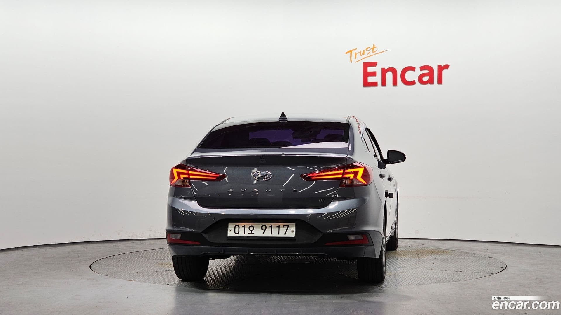 Main__Slider__Photo:AVANTE Hyundai 2019.2-3