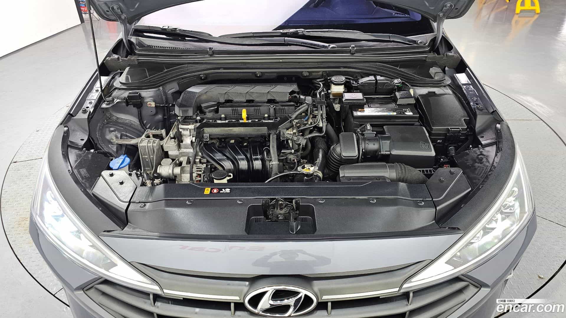 AVANTE Hyundai 2019.2-OUTER-006