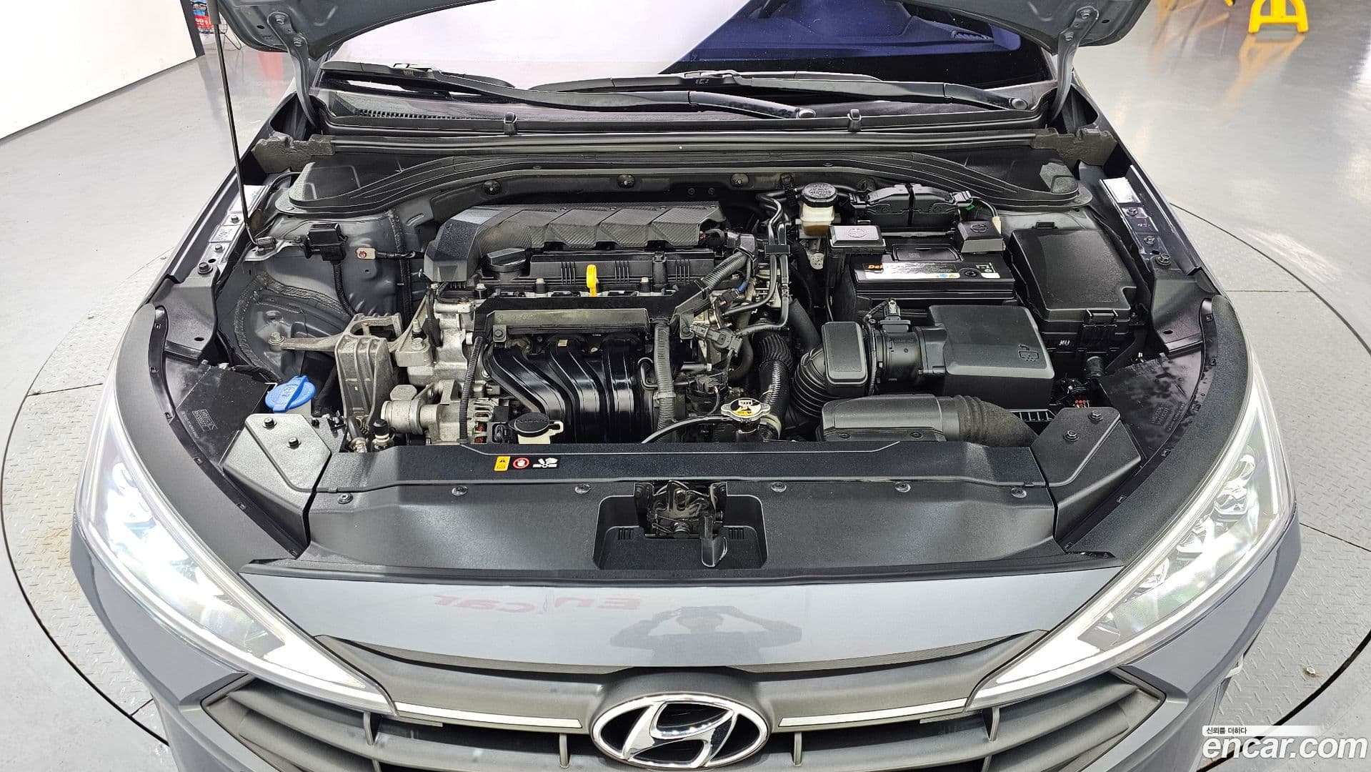 Main__Slider__Photo:AVANTE Hyundai 2019.2-5