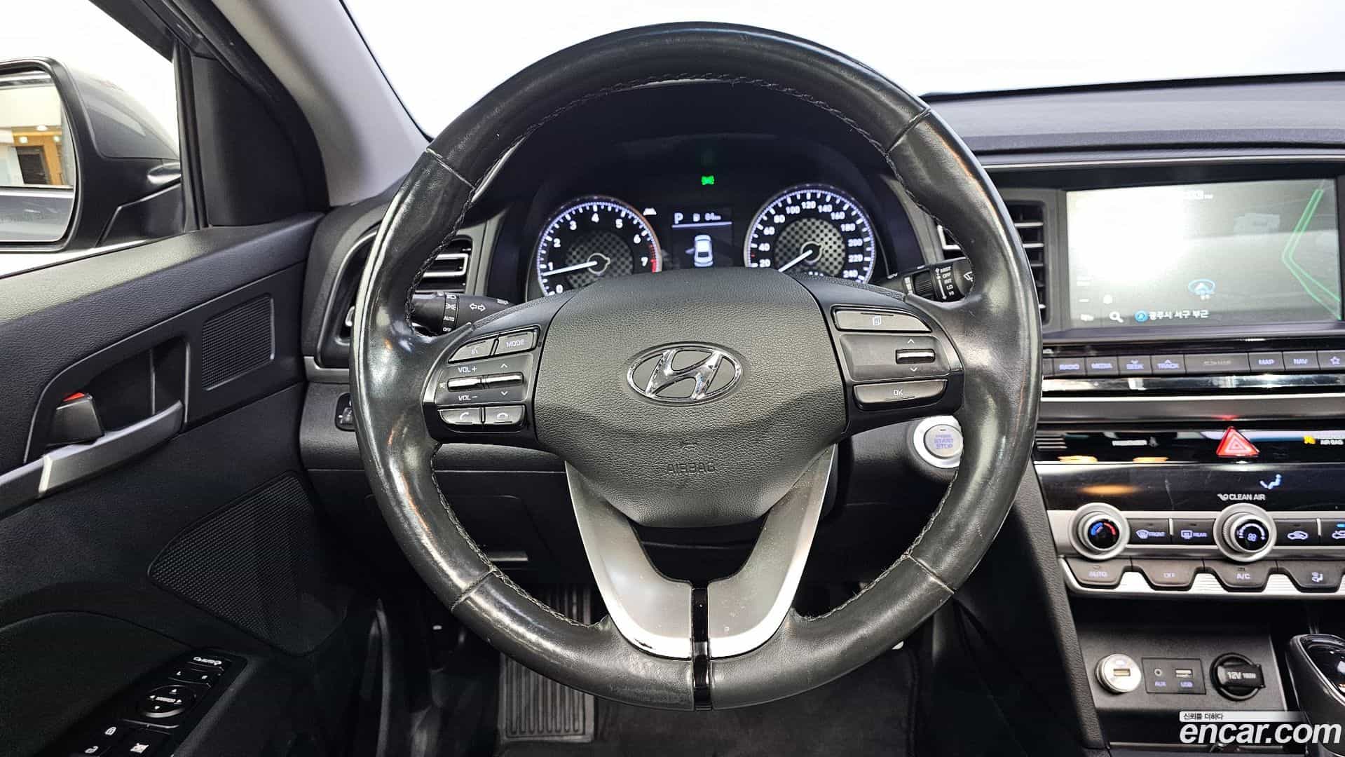 AVANTE Hyundai 2019.2-OPTION-017