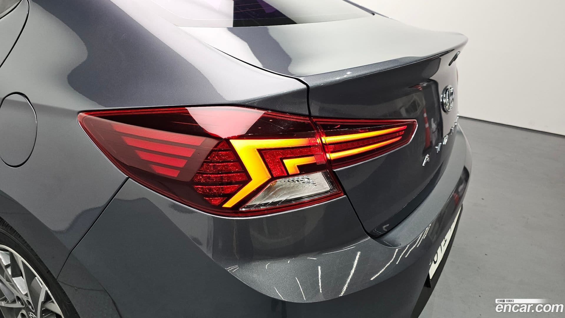 Main__Slider__Photo:AVANTE Hyundai 2019.2-22