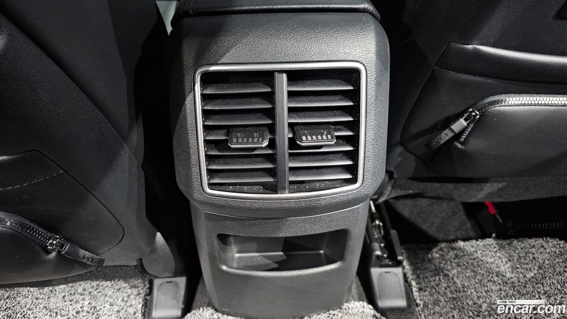 Main__Slider__Photo:Sportage Kia 2025.0-30