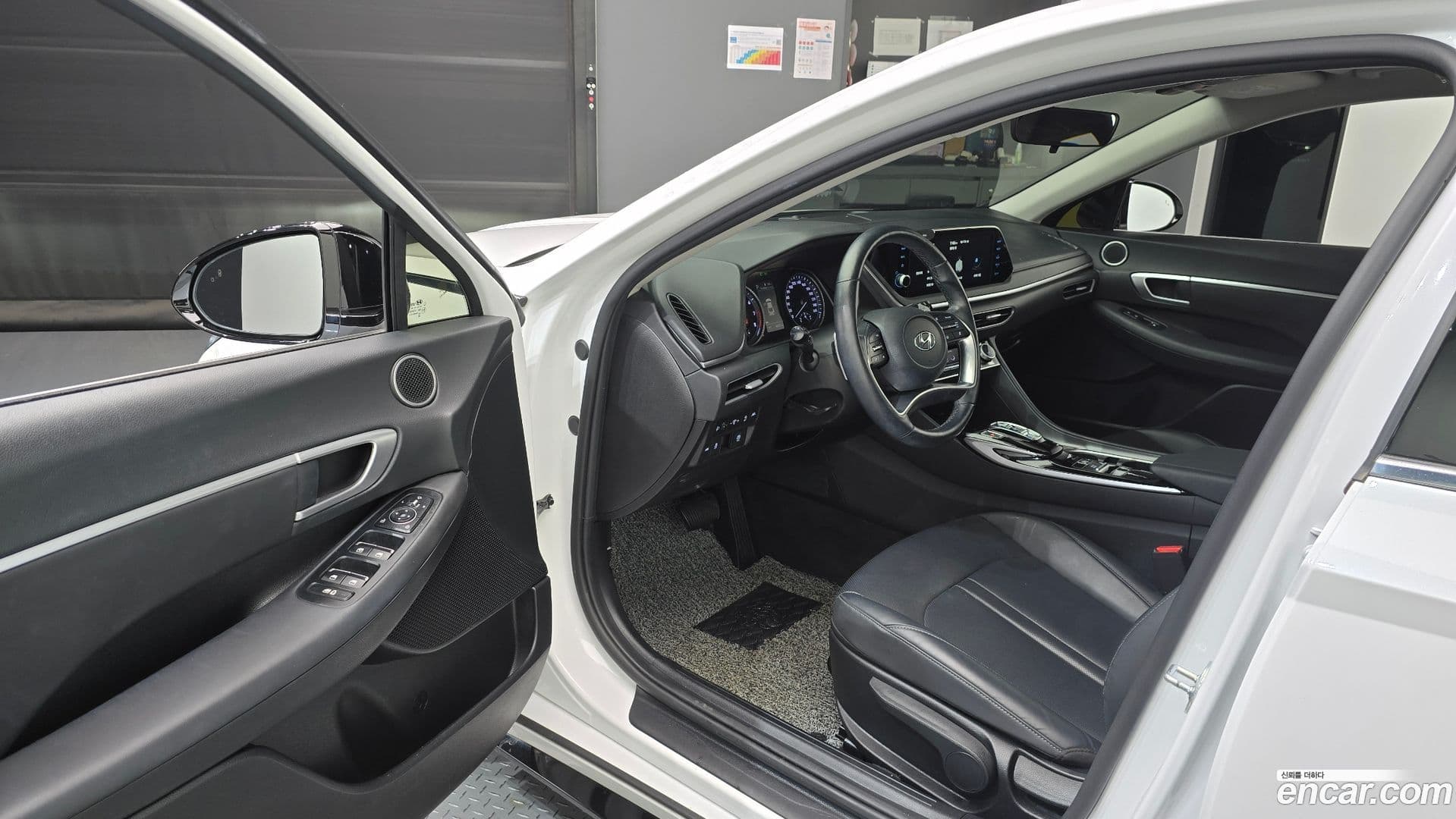 Main__Slider__Photo:Sonata Hyundai 2022.2-9