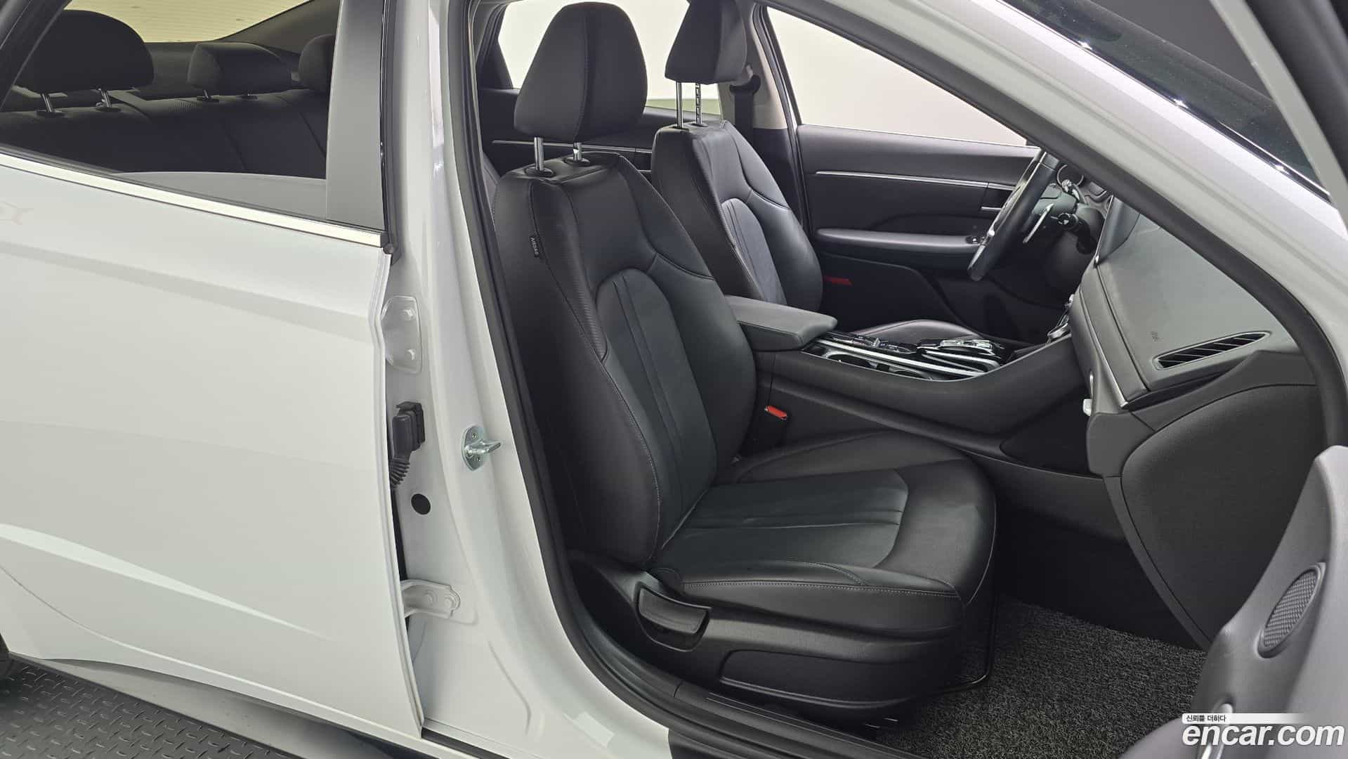 Sonata Hyundai 2022.2-OPTION-016