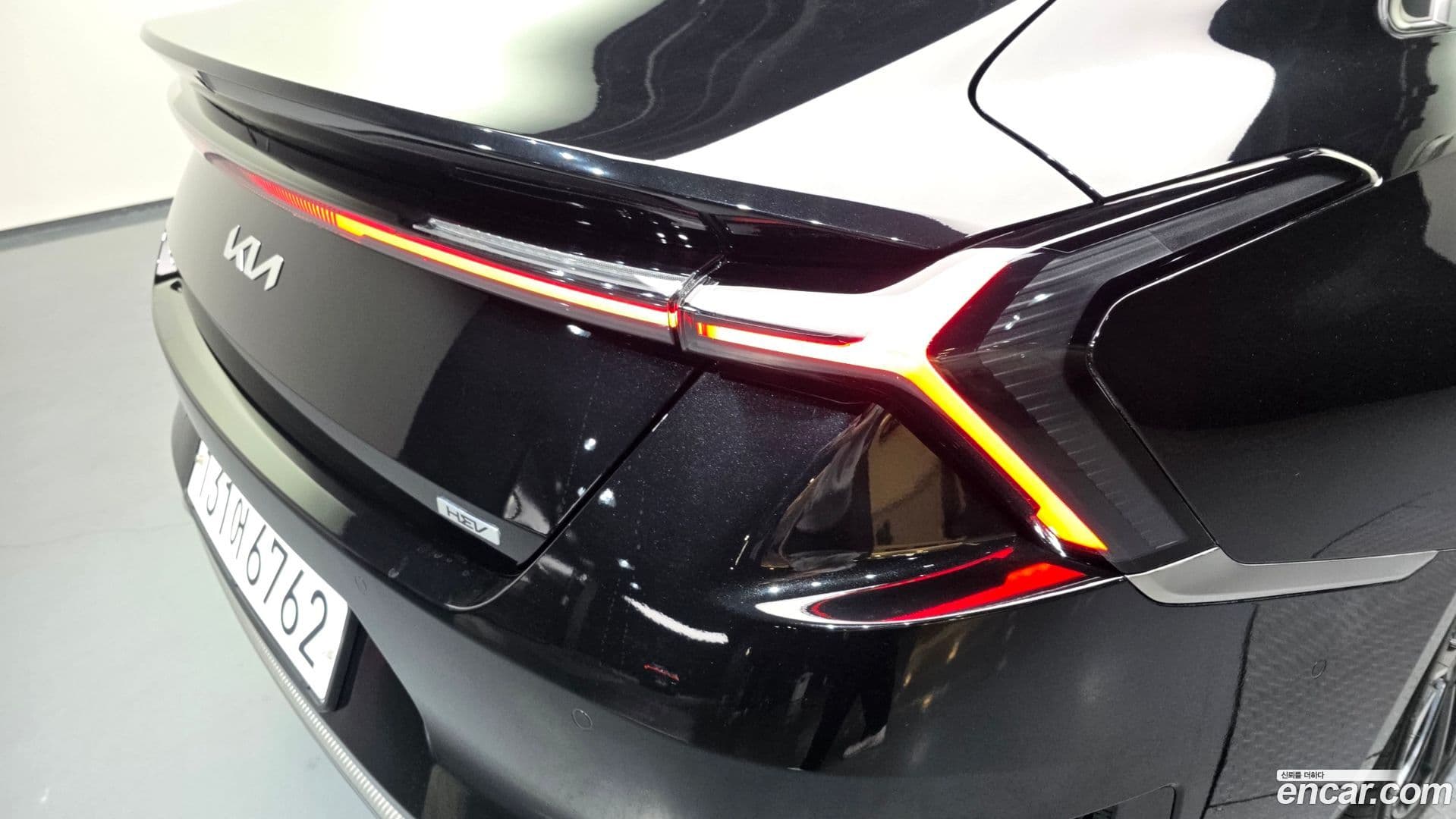 Main__Slider__Photo:K8 Kia 2025.2-22
