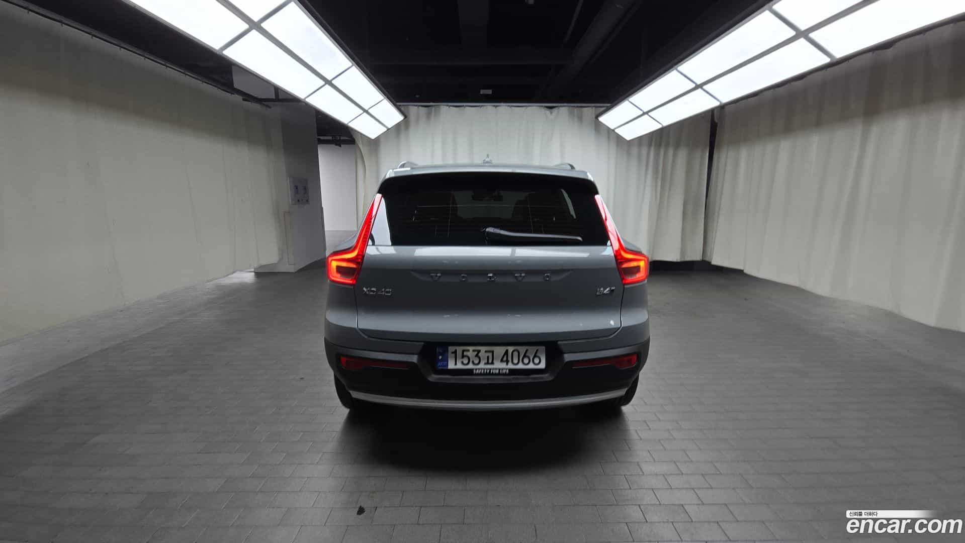 XC40 Volvo 2024.0-OPTION-040