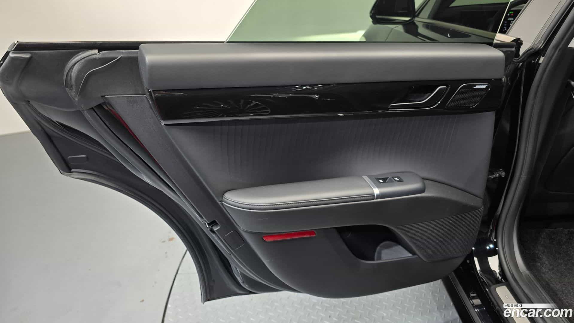Grandeur Hyundai 2023.4-INNER-035