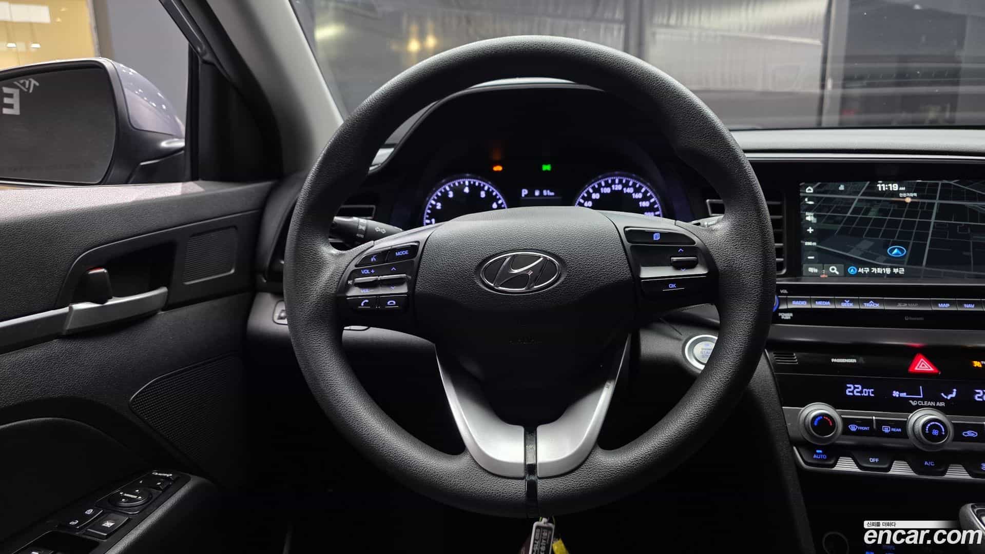 AVANTE Hyundai 2019.5-OPTION-017