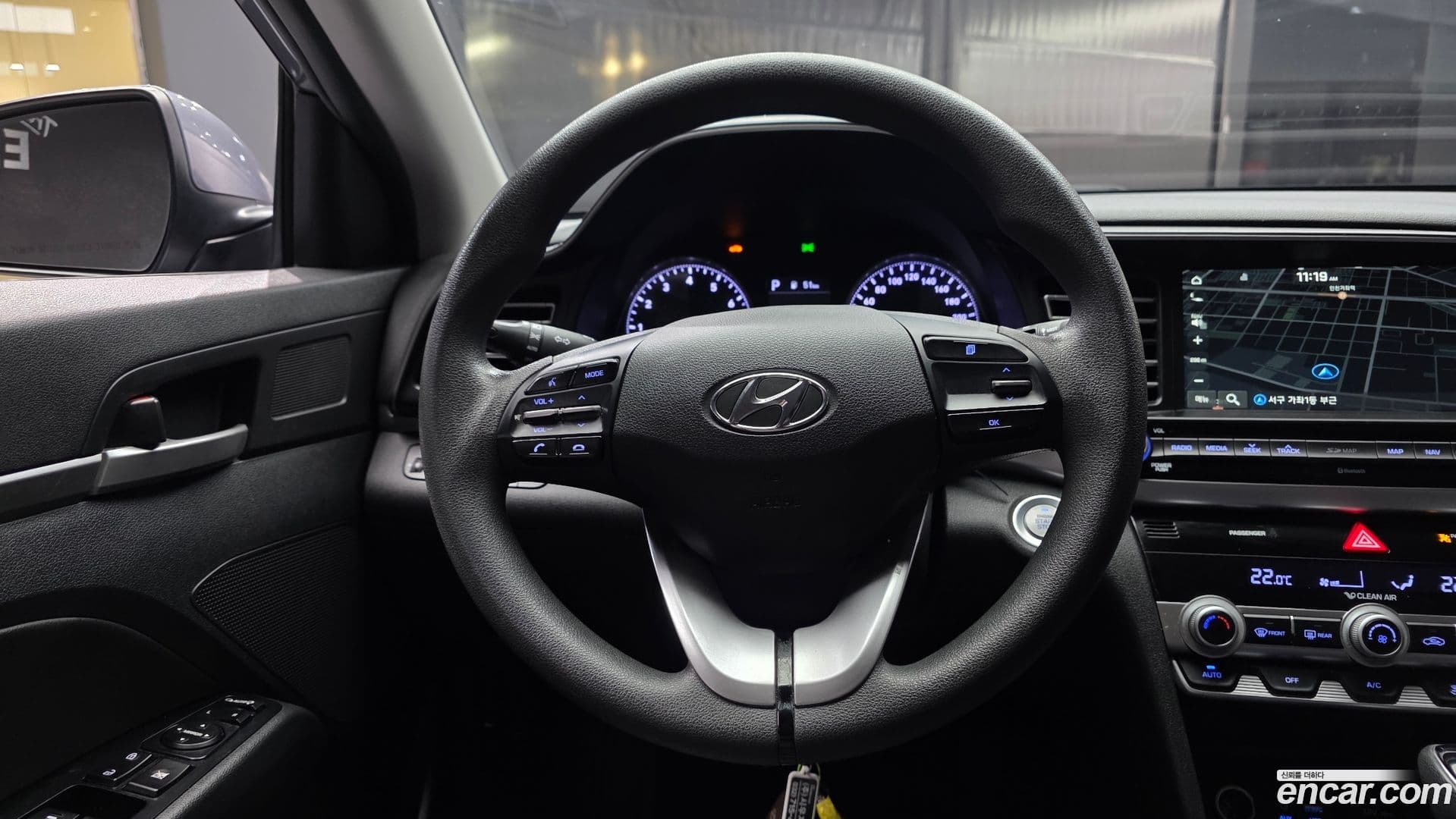 Main__Slider__Photo:AVANTE Hyundai 2019.5-12