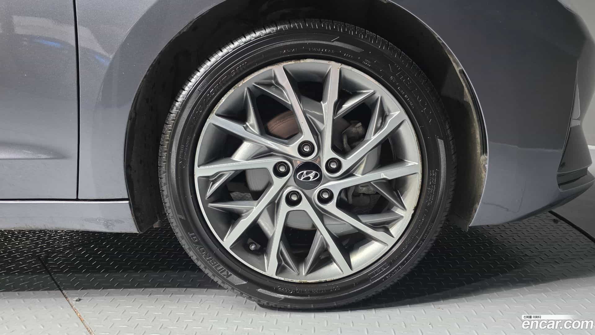 AVANTE Hyundai 2019.5-OUTER-031