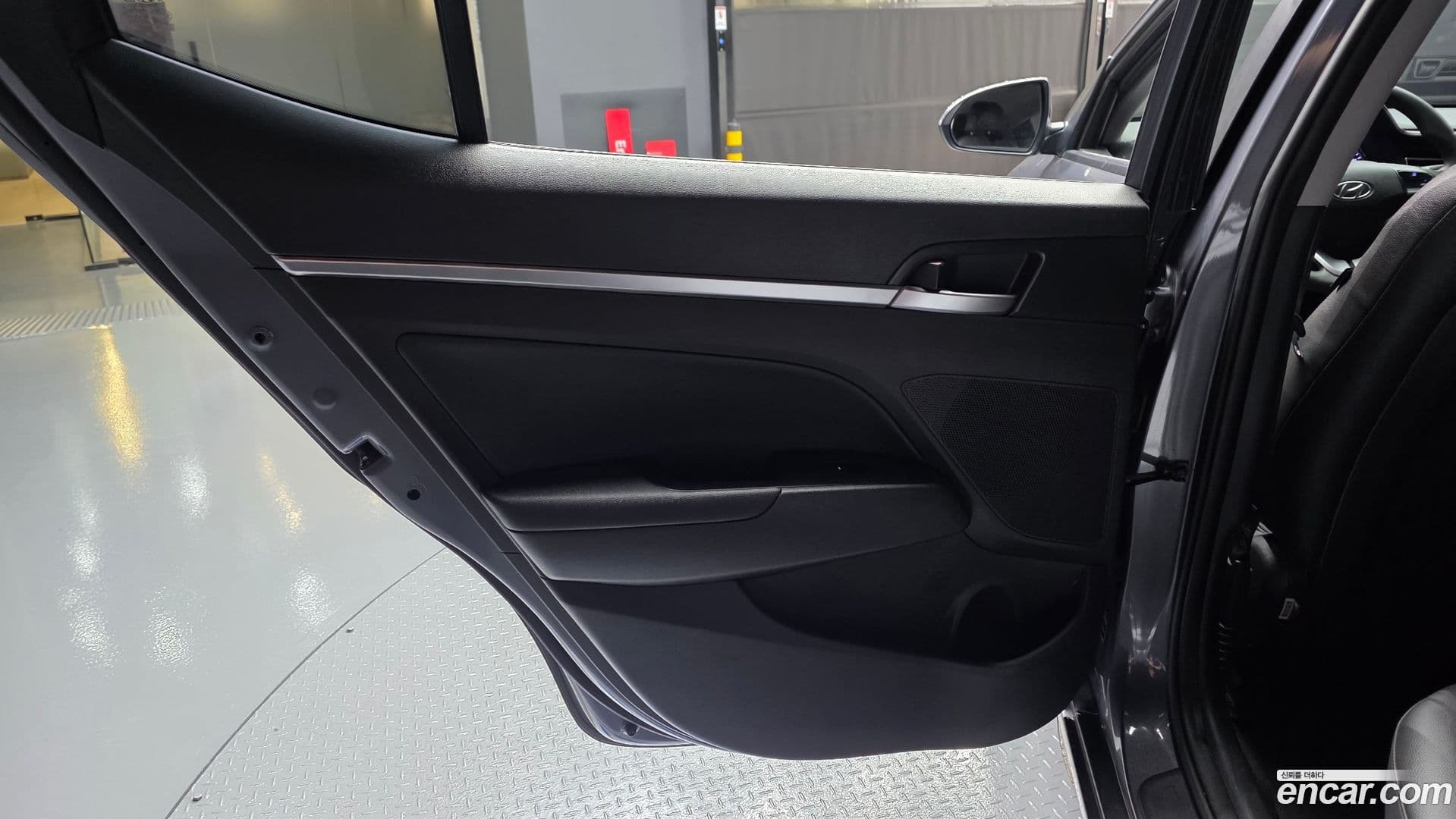 Main__Slider__Photo:AVANTE Hyundai 2019.5-24