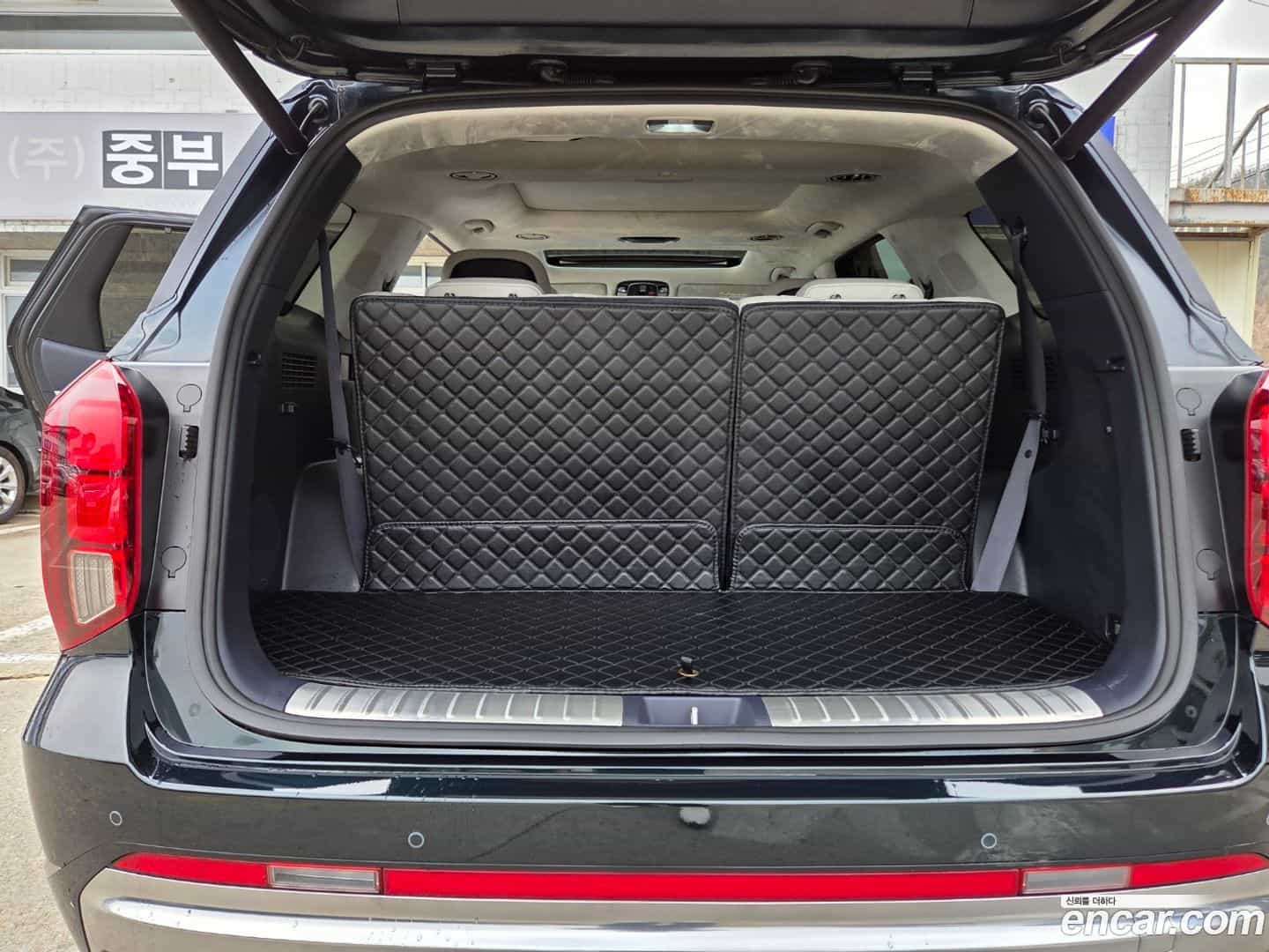Palisade Hyundai 2023.3-INNER-007